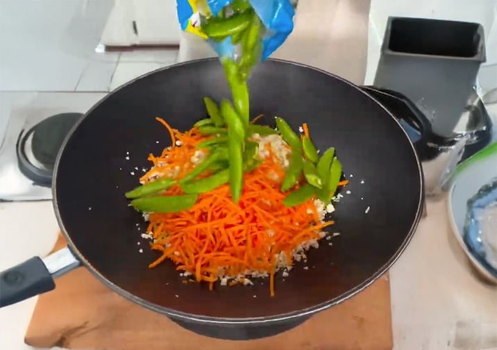 High Protein Low Calorie Teriyaki Salmon and Veggie Stir-Fry