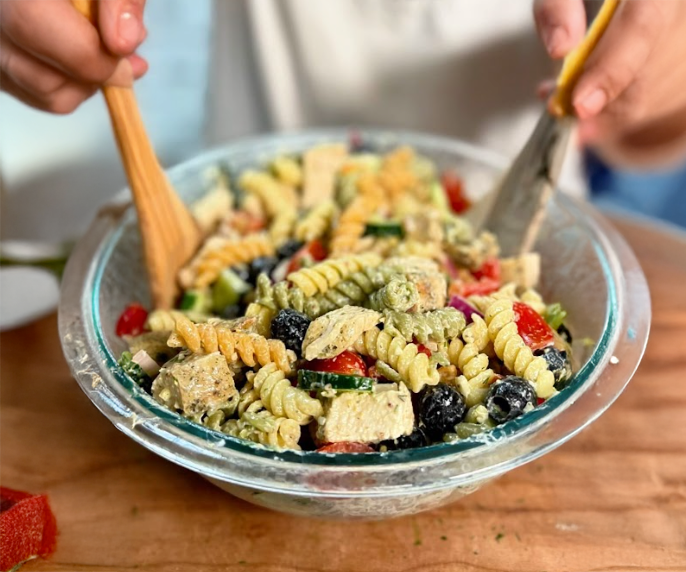 High-Protein Low-Calorie Chicken Pasta Salad