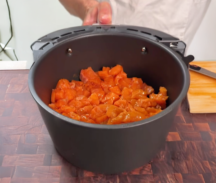 High Protein Low Cal Sriracha Honey Glazed Salmon Bowls