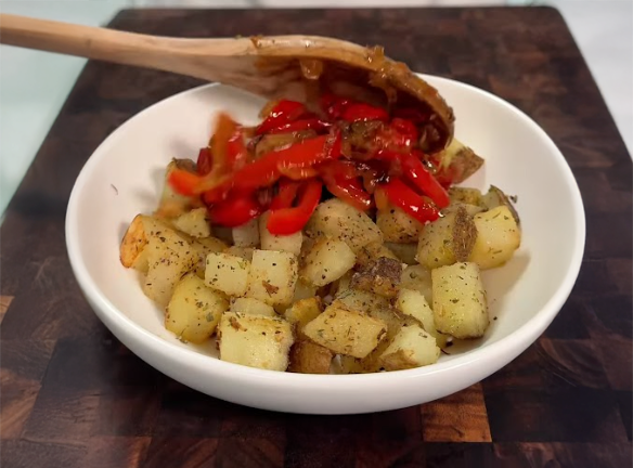 High Protein Steak Bowl with Garlic Herb Yogurt Drizzle