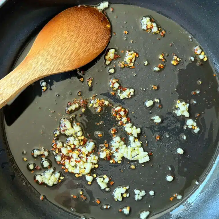 Easy Tuna & Tomato Pasta