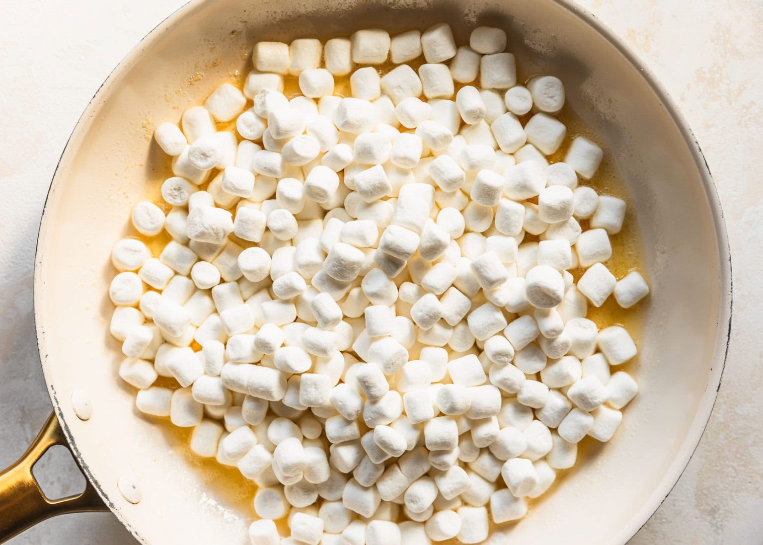 Small Batch Cinnamon Toast Crunch Marshmallow Treats