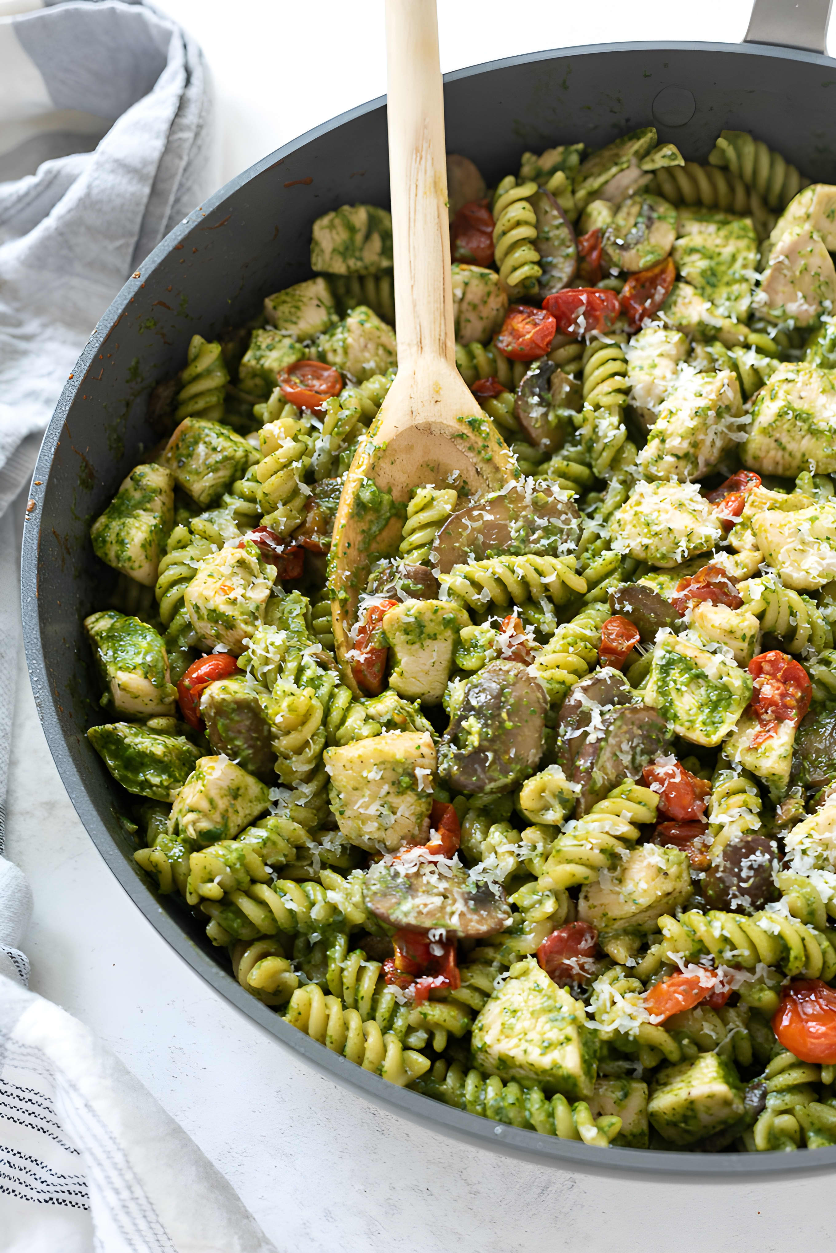 One Pot Chicken Pesto Pasta