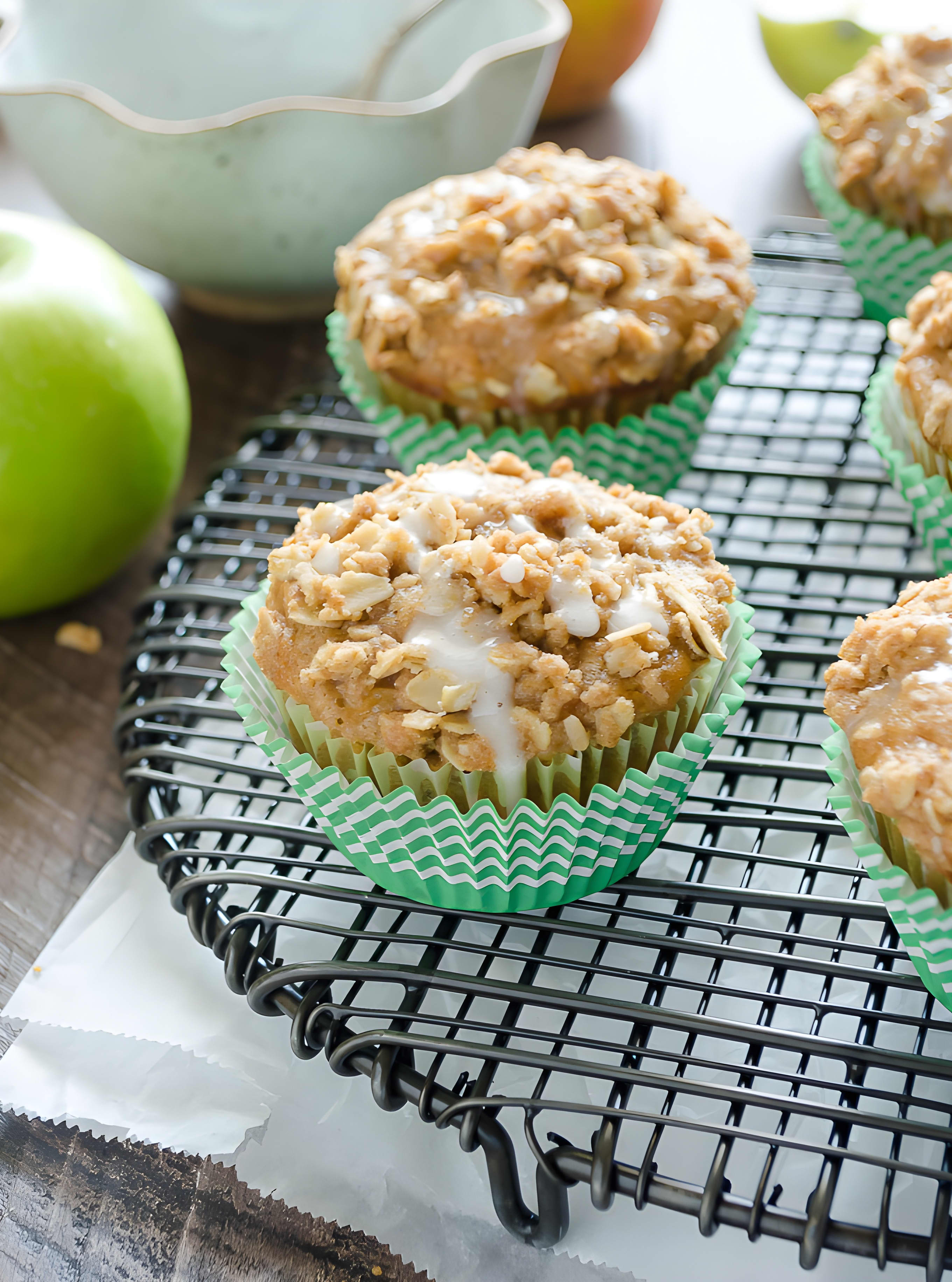Apple Oatmeal Muffins