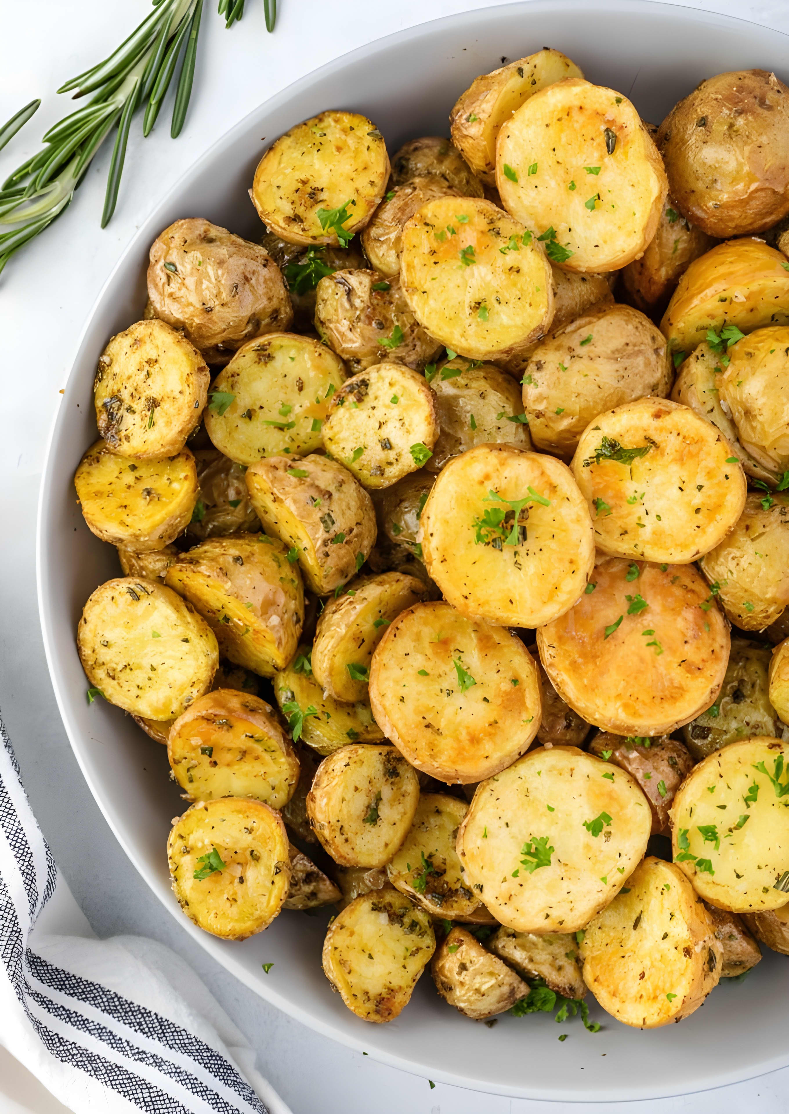 Crispy Air Fryer Potatoes