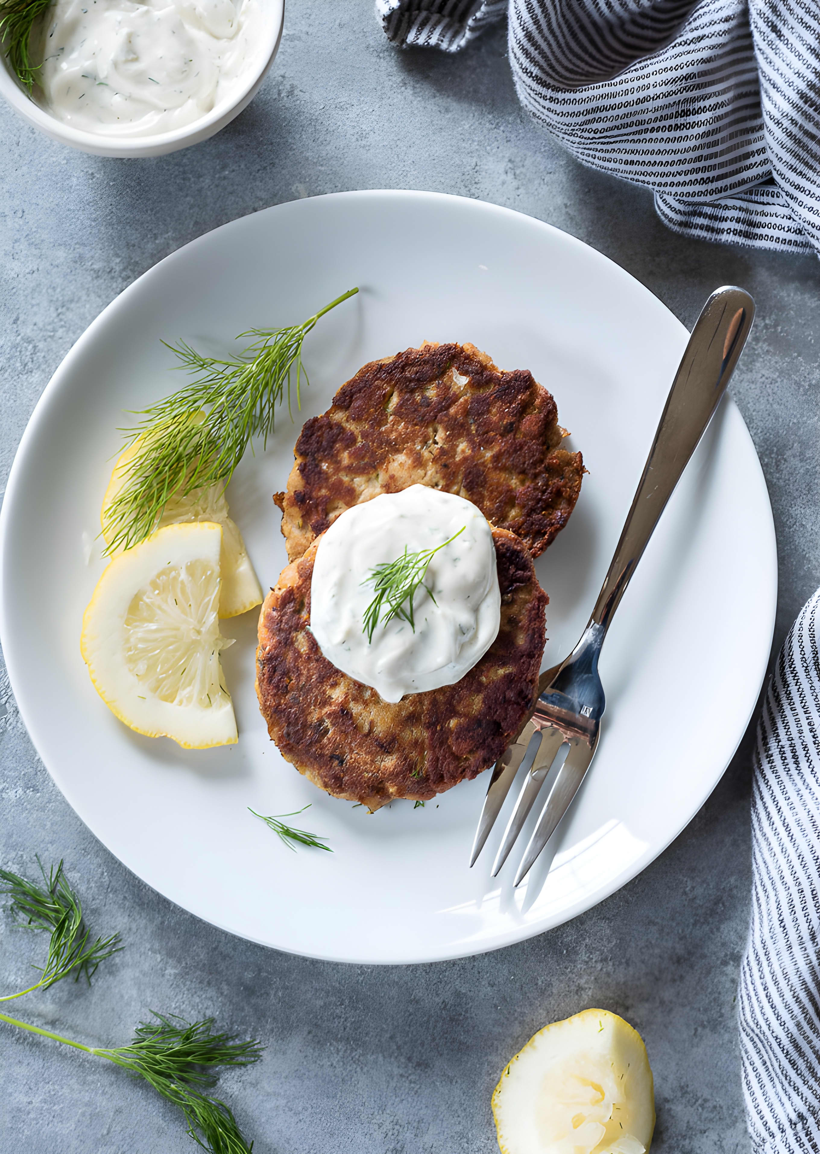 Crispy Salmon Patties with Lemon Dill Sauce