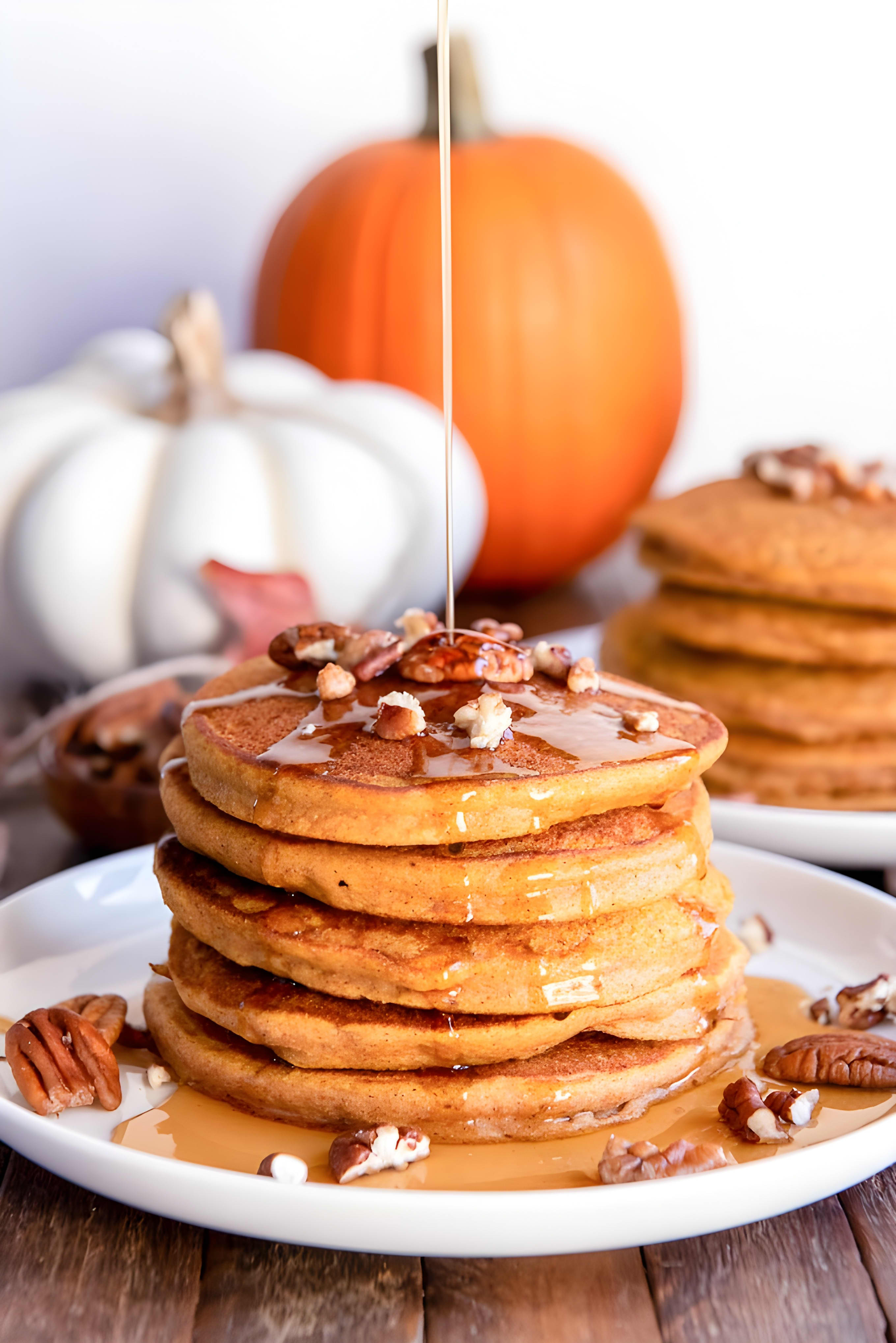 Fluffy Whole Wheat Pumpkin Pancakes