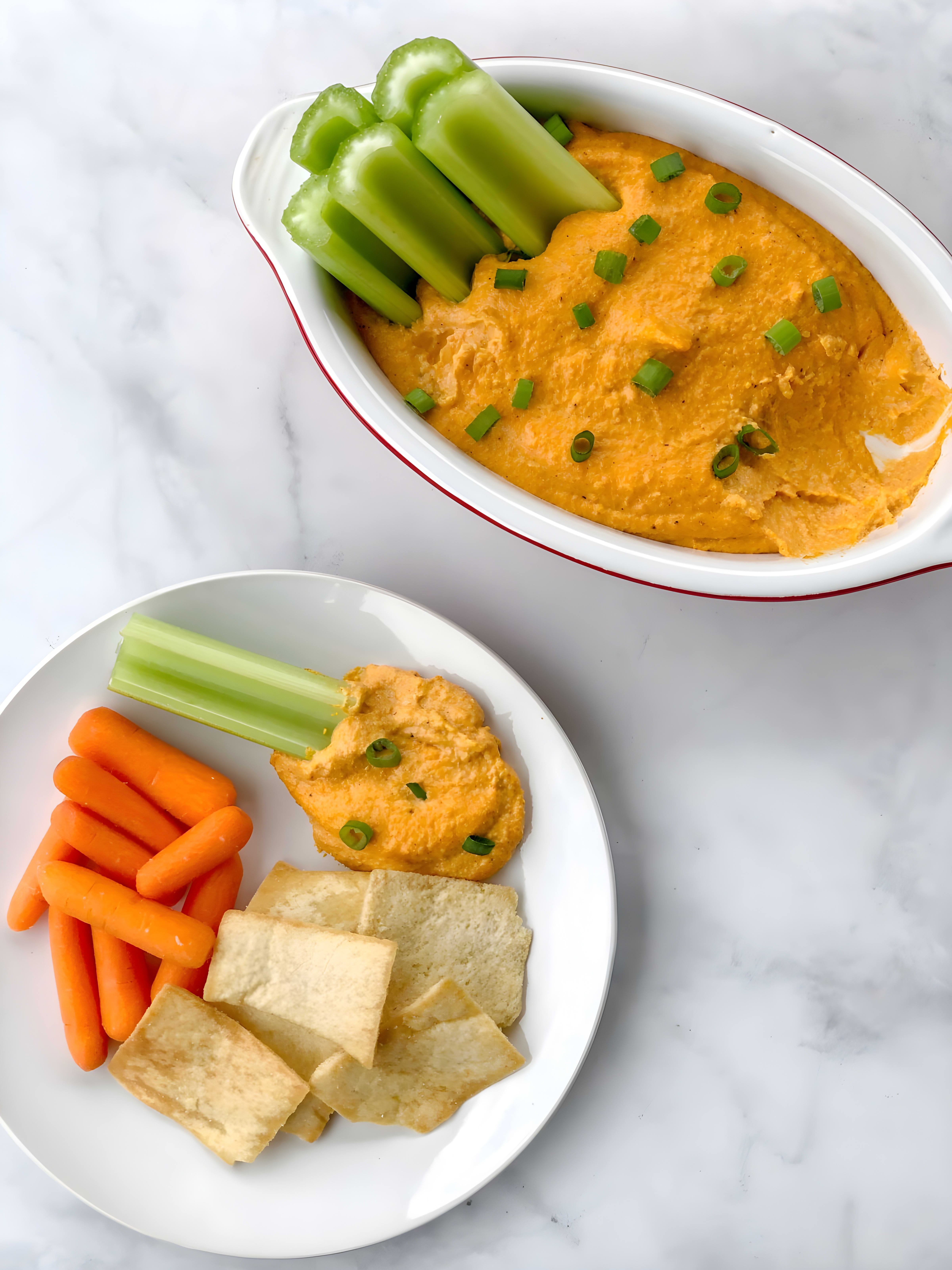 4-Ingredient Vegan Buffalo Dip