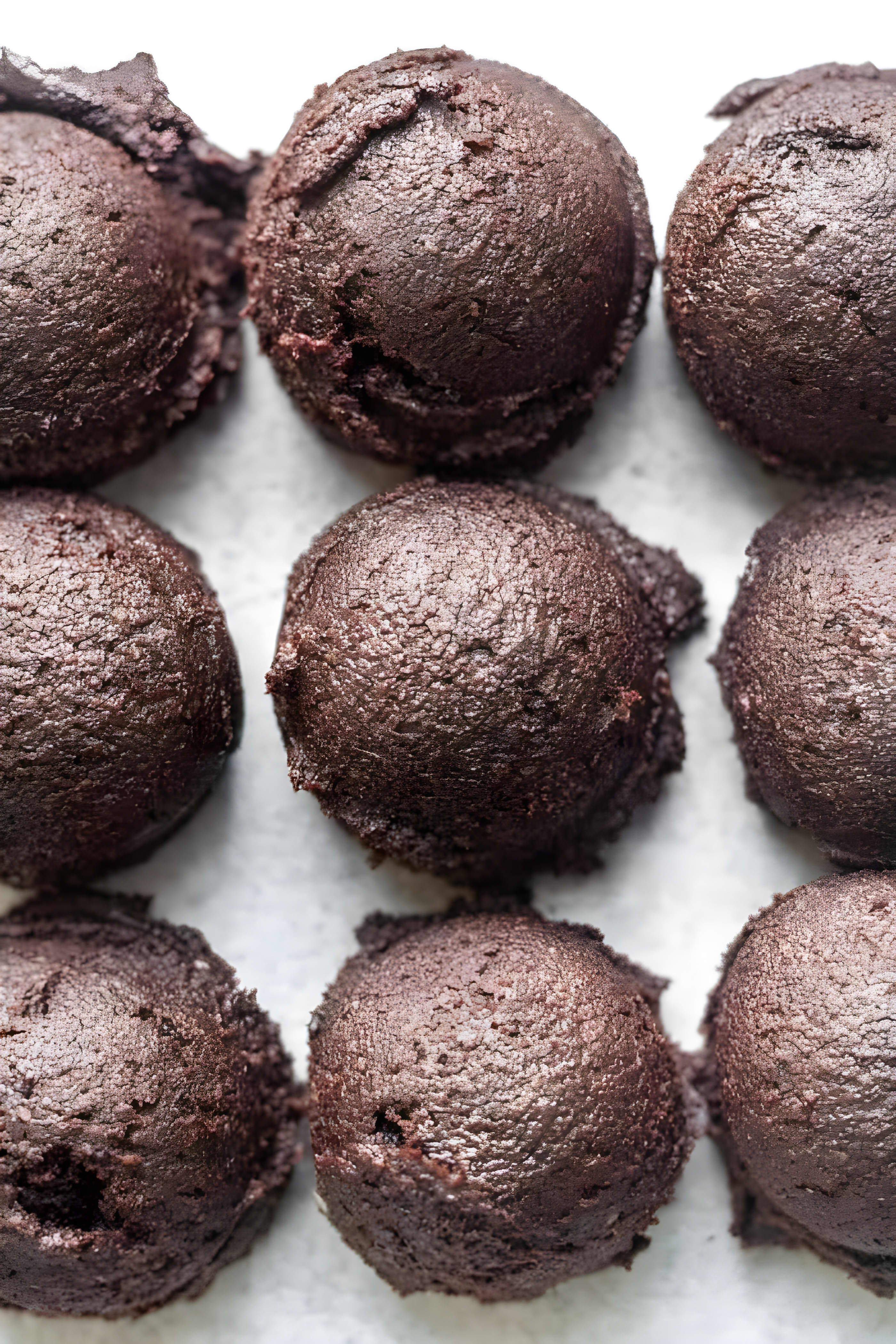 Gluten Free Chocolate Crinkle Cookies (Paleo)
