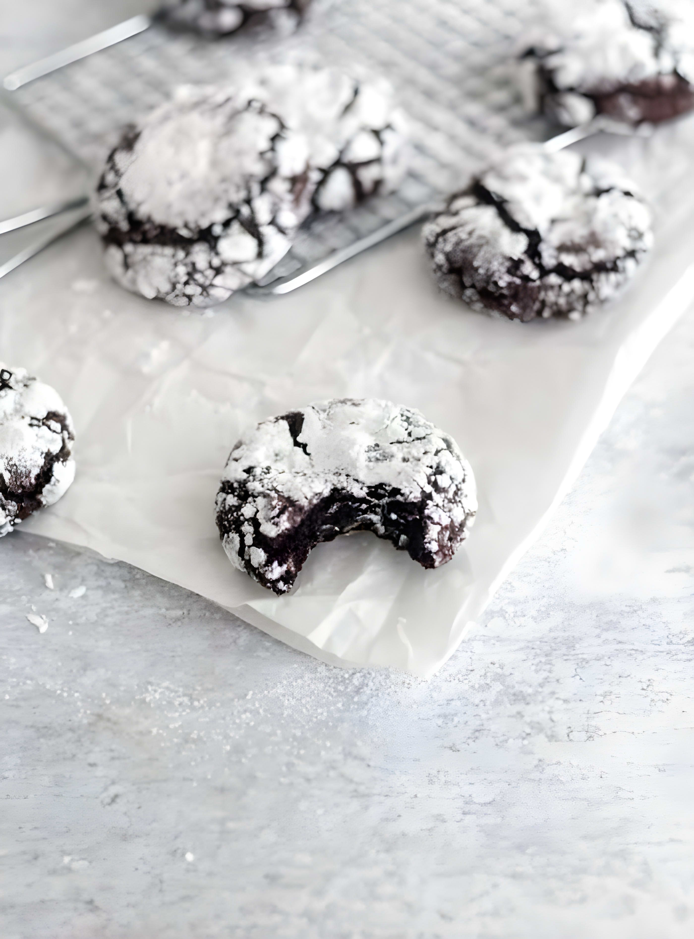 Gluten Free Chocolate Crinkle Cookies (Paleo)