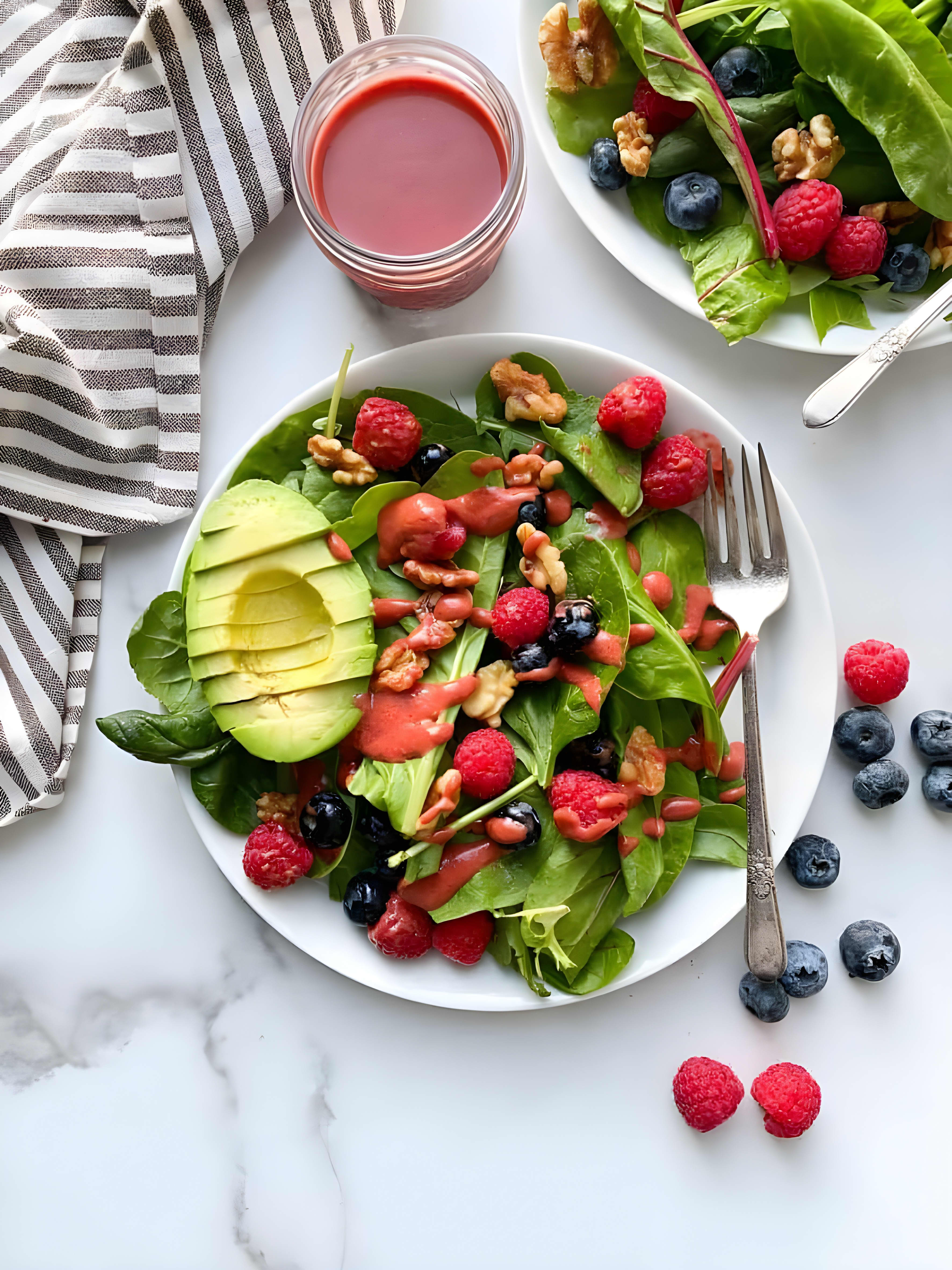 Whole30 Berry Salad with Raspberry Vinaigrette