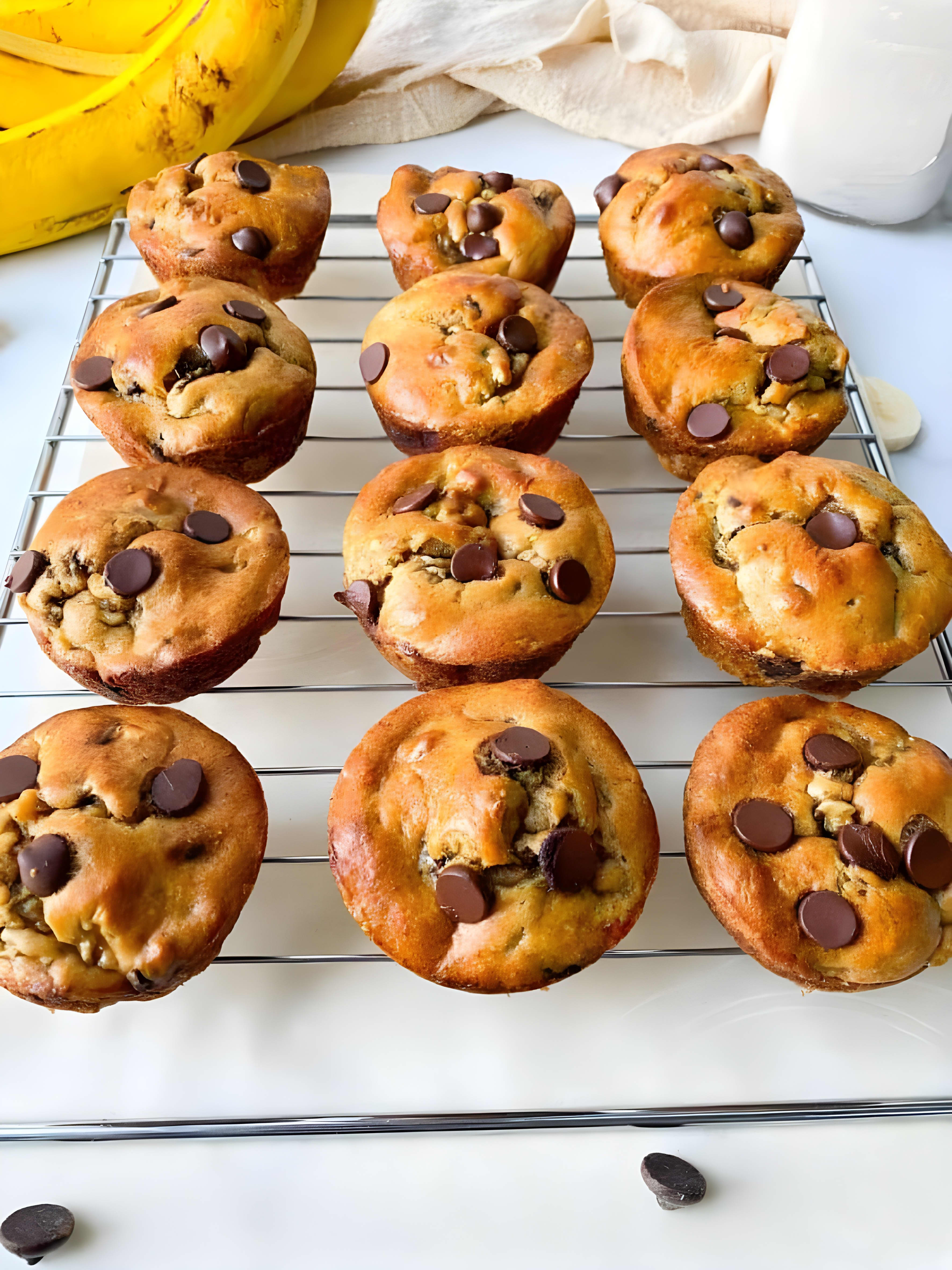 Flourless Banana Chocolate Chip Muffins