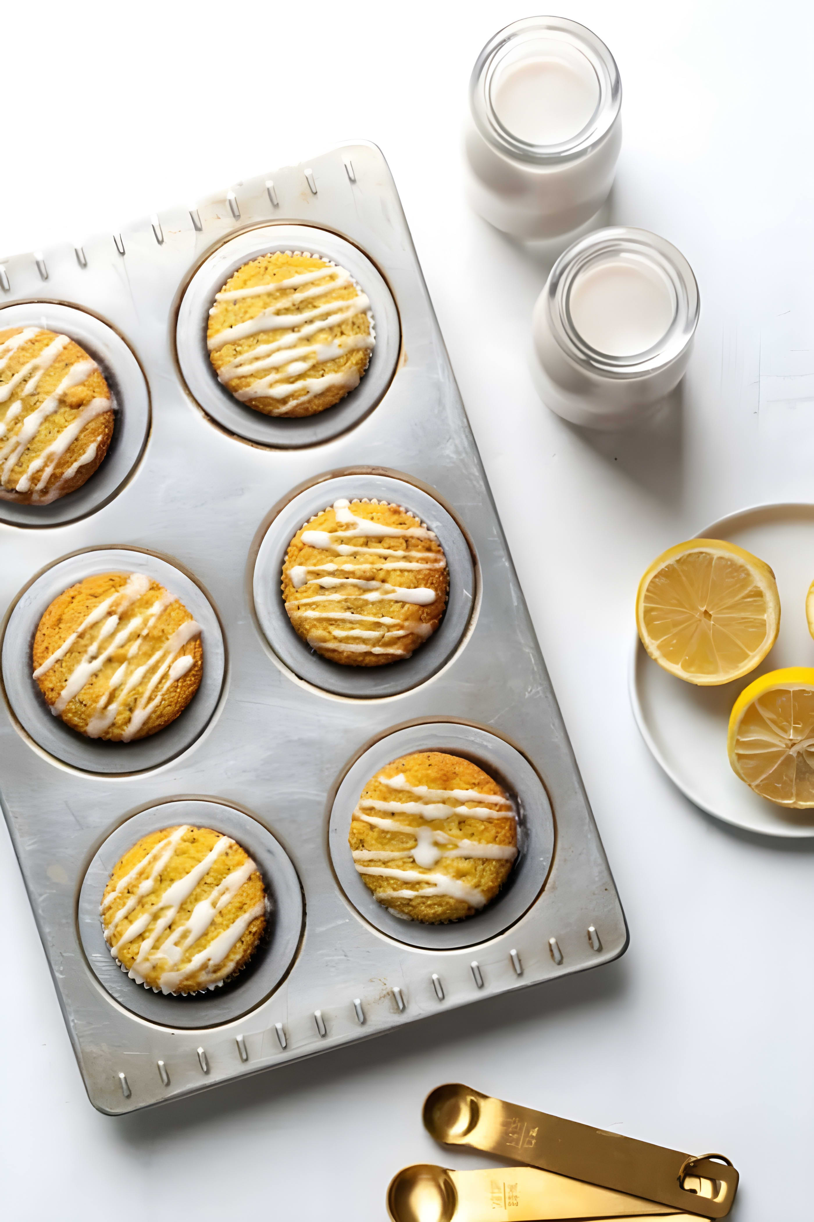 Paleo Lemon Poppy Seed Muffins
