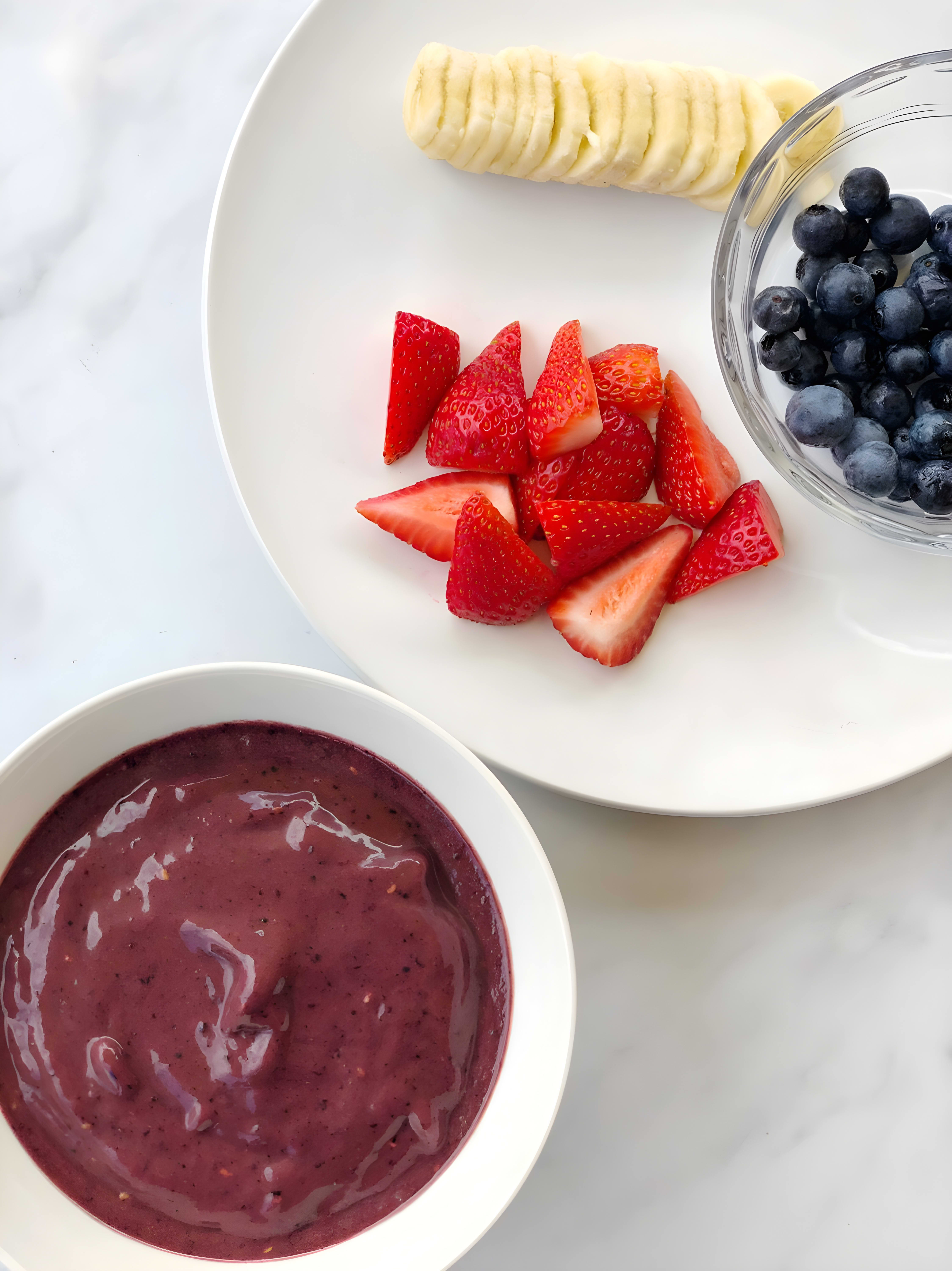 Vegan Acai Bowl (Easy Homemade)