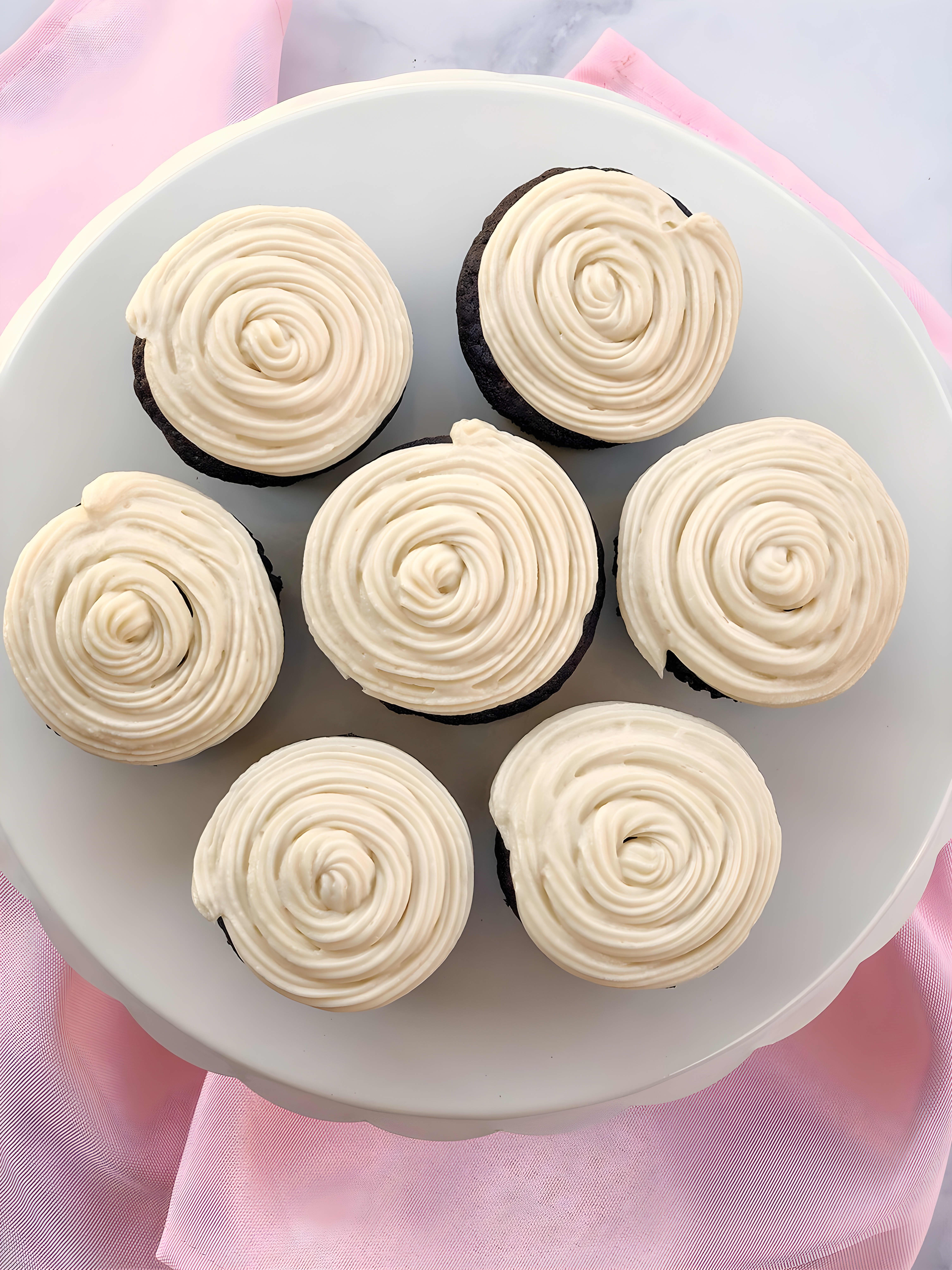 Easy Vegan Chocolate Cupcakes