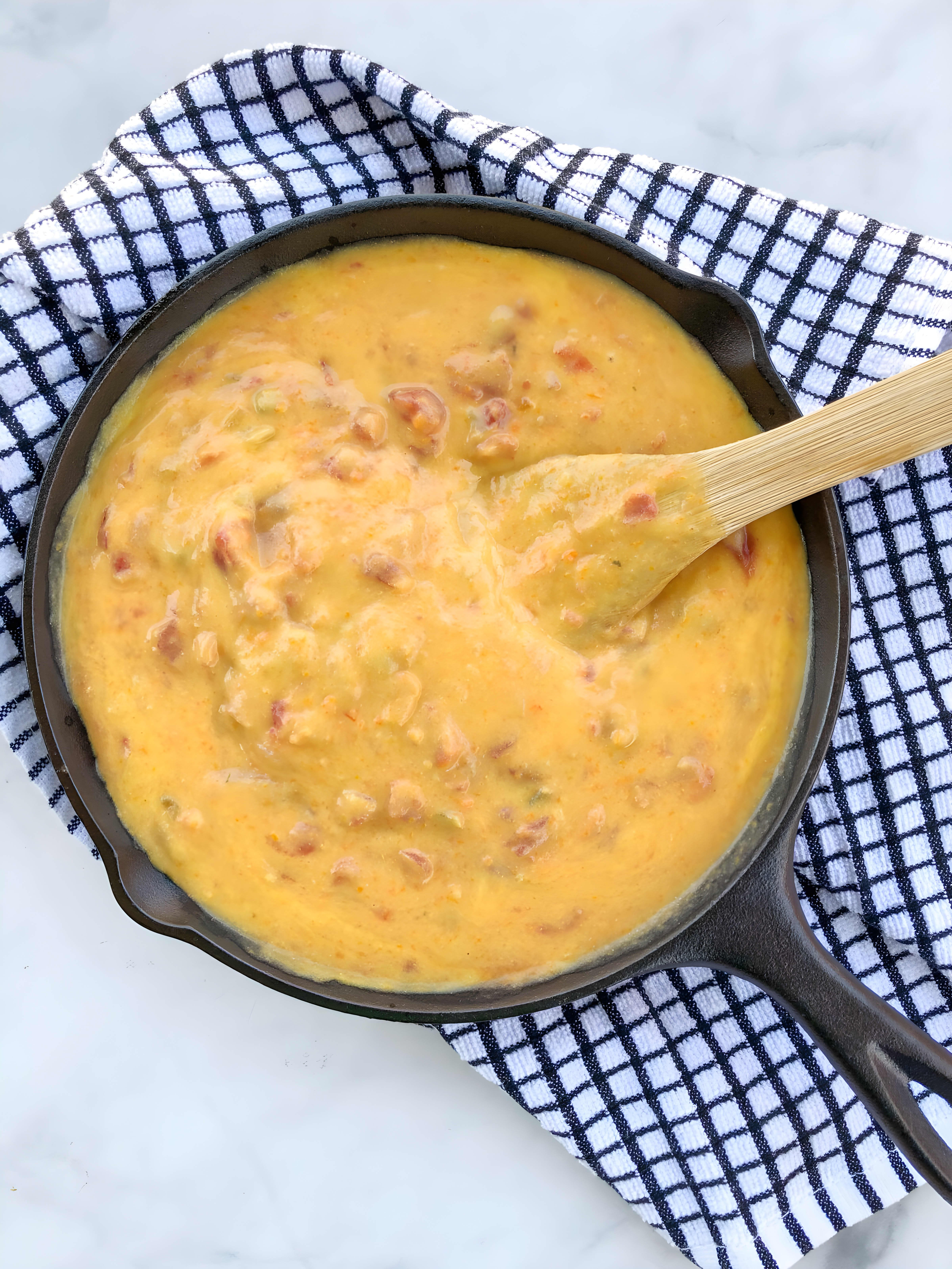 Dairy-Free Chile con Queso