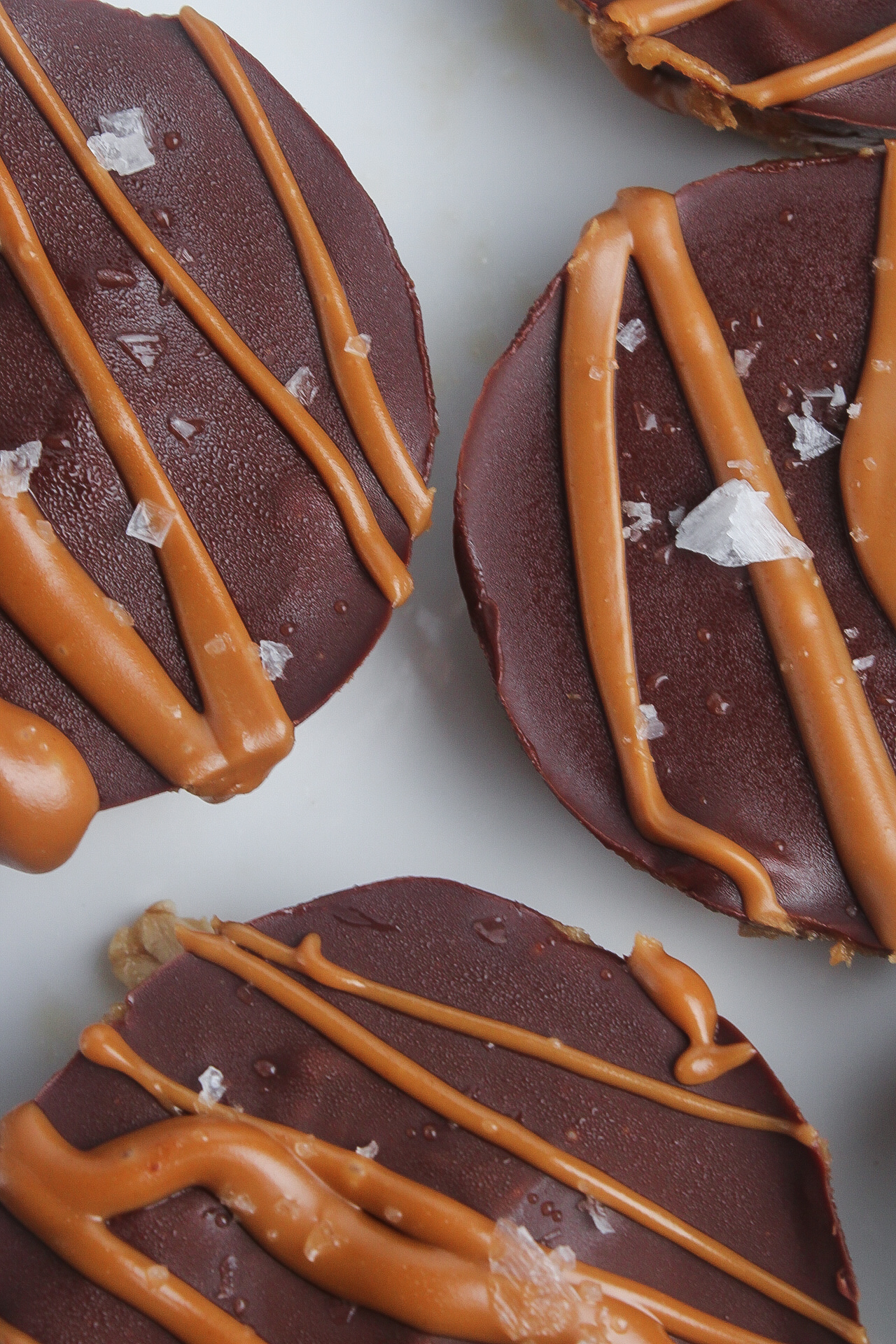 Chocolate Peanut Butter Oat Cups