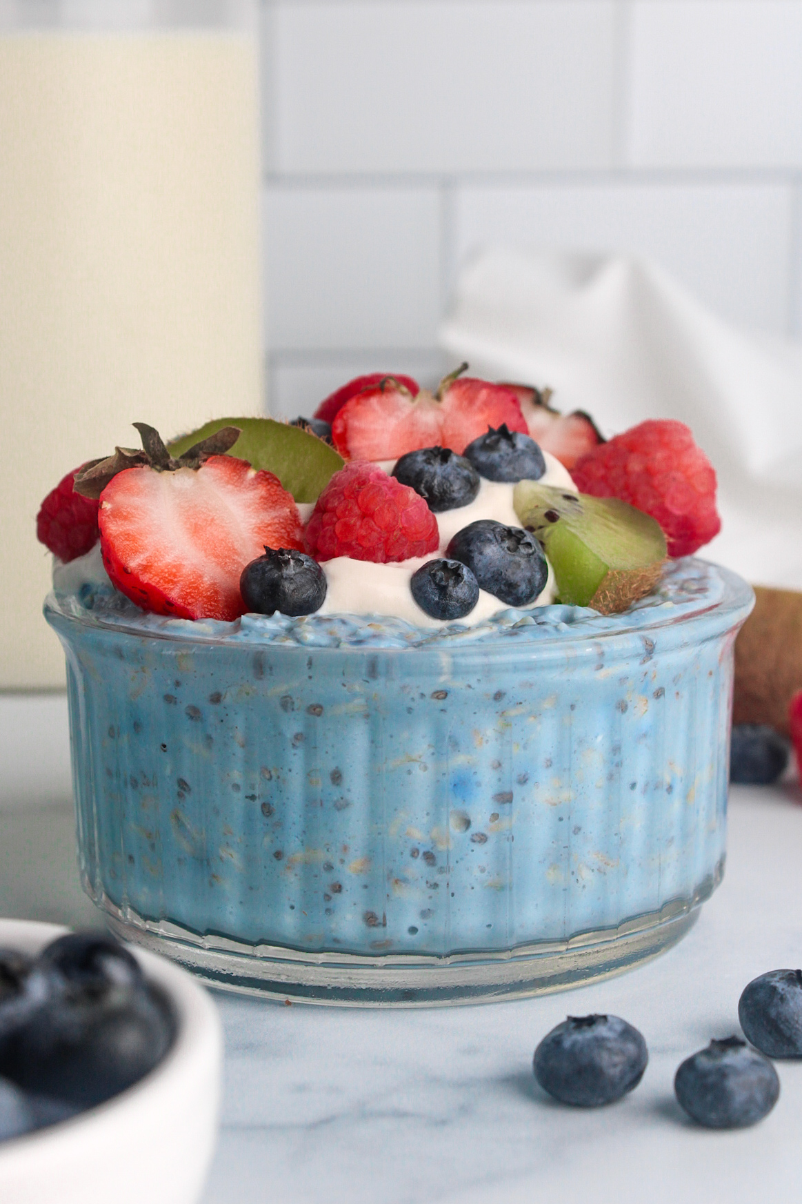 Blue Spirulina Overnight Oats