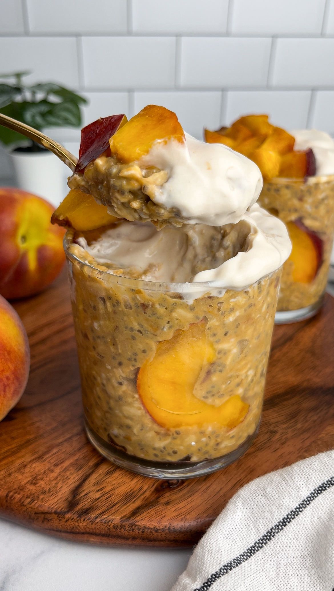 Peaches & Cream Overnight Oats