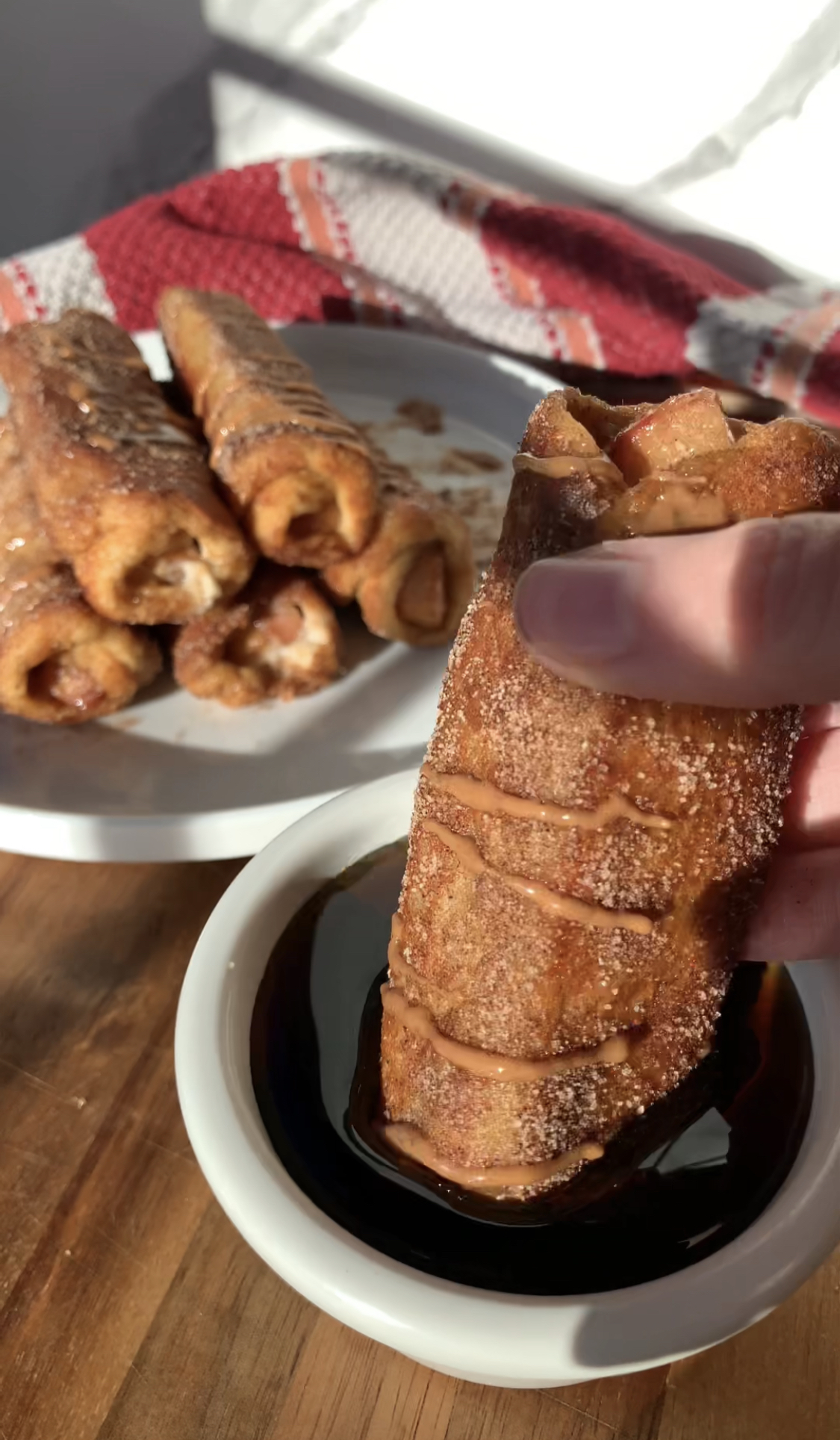 Apple Pie French Toast Roll-Ups