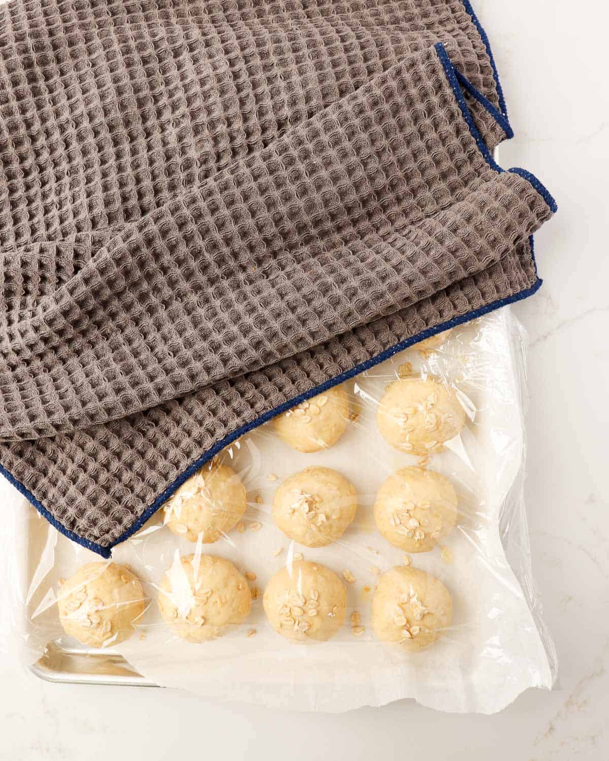 Oatmeal Dinner Rolls