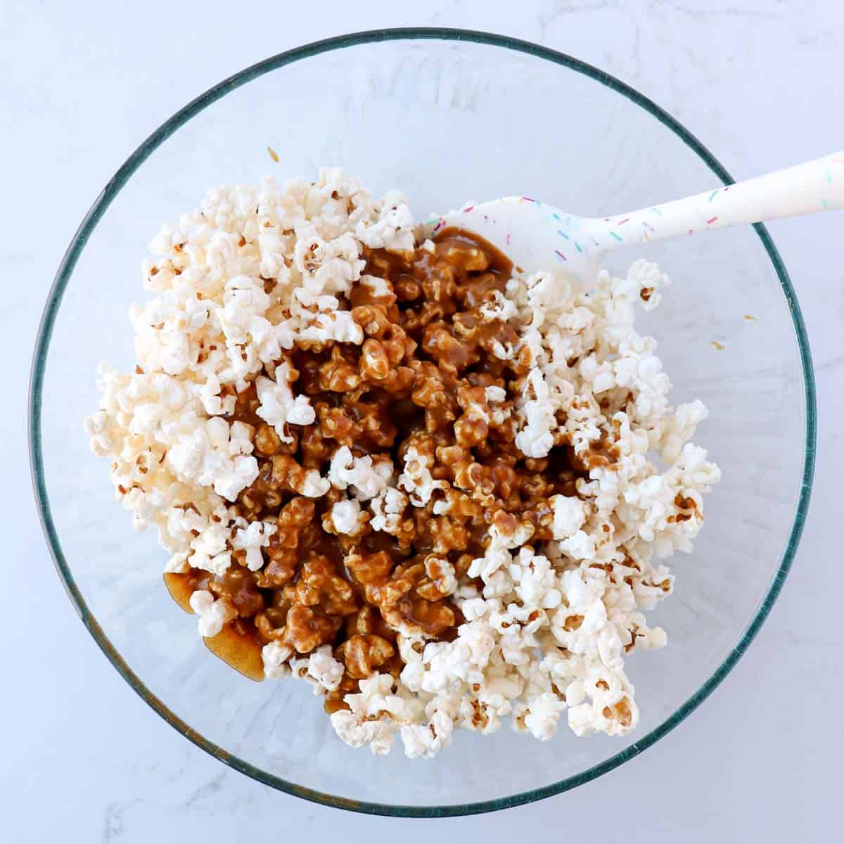 Pumpkin Spice Caramel Popcorn