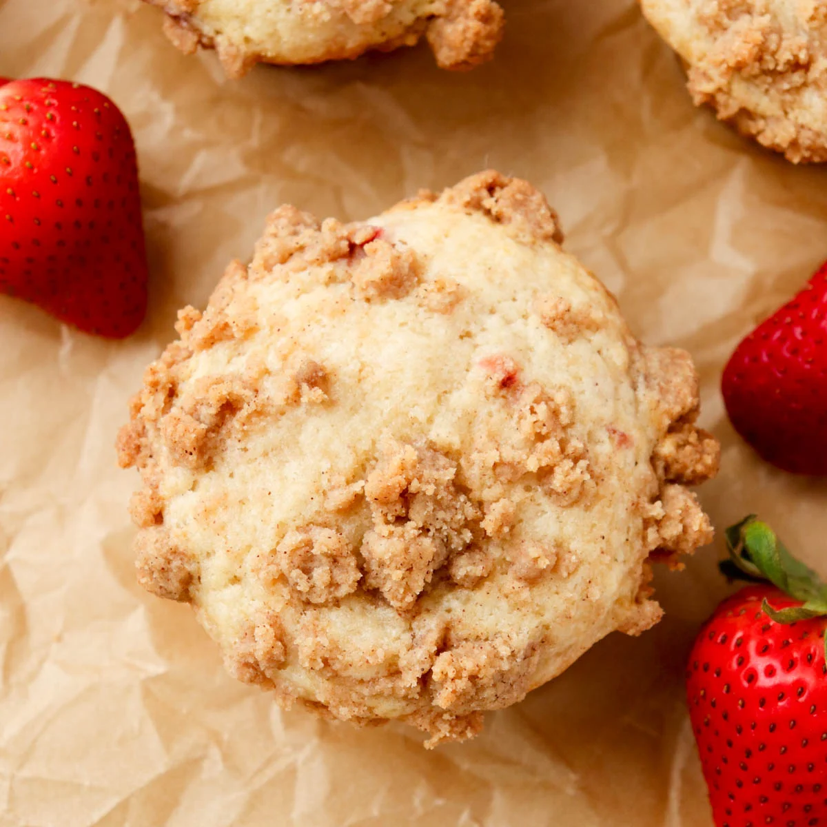Strawberry Rhubarb Muffins with Streusel Topping
