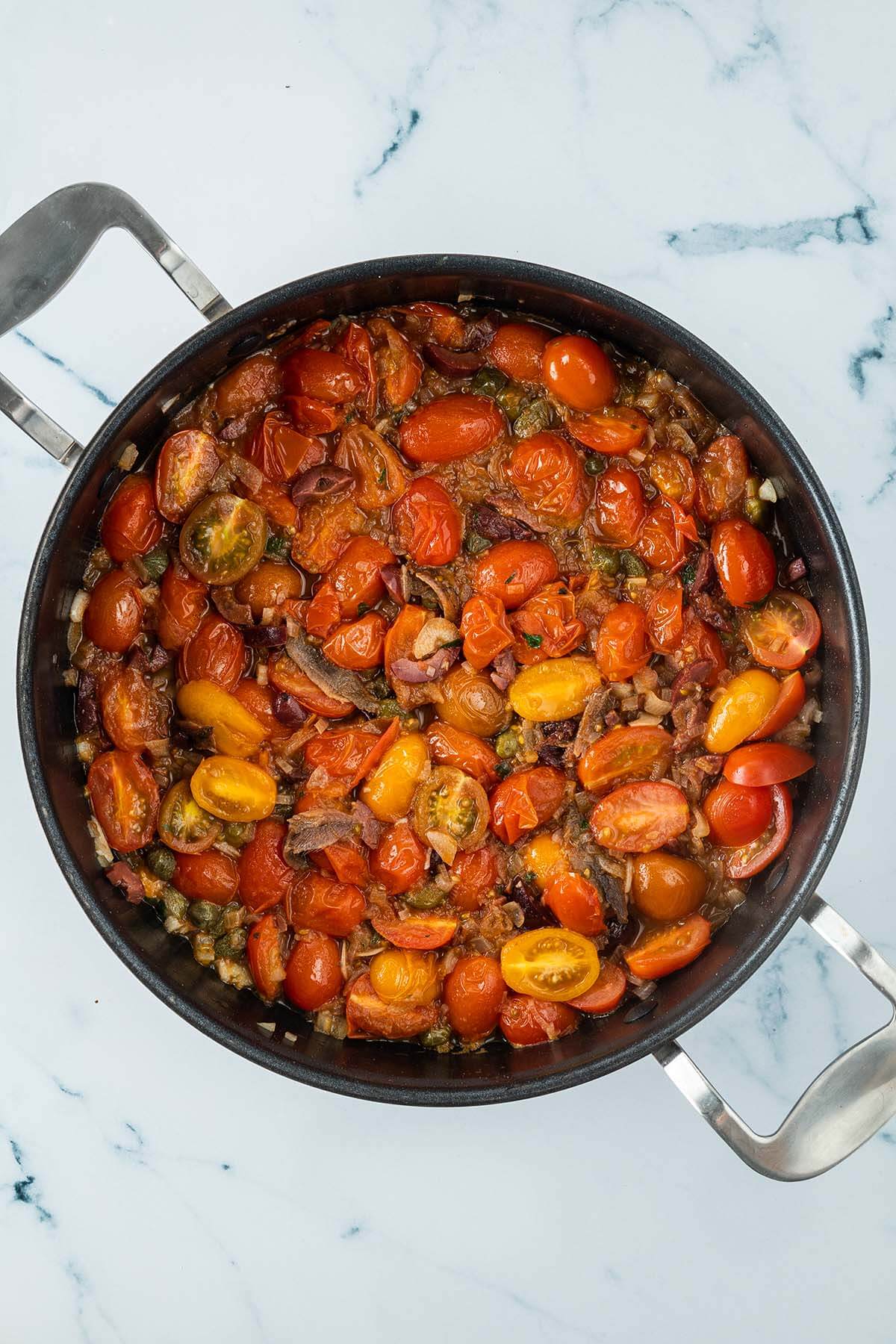 Spaghetti Tuna Puttanesca