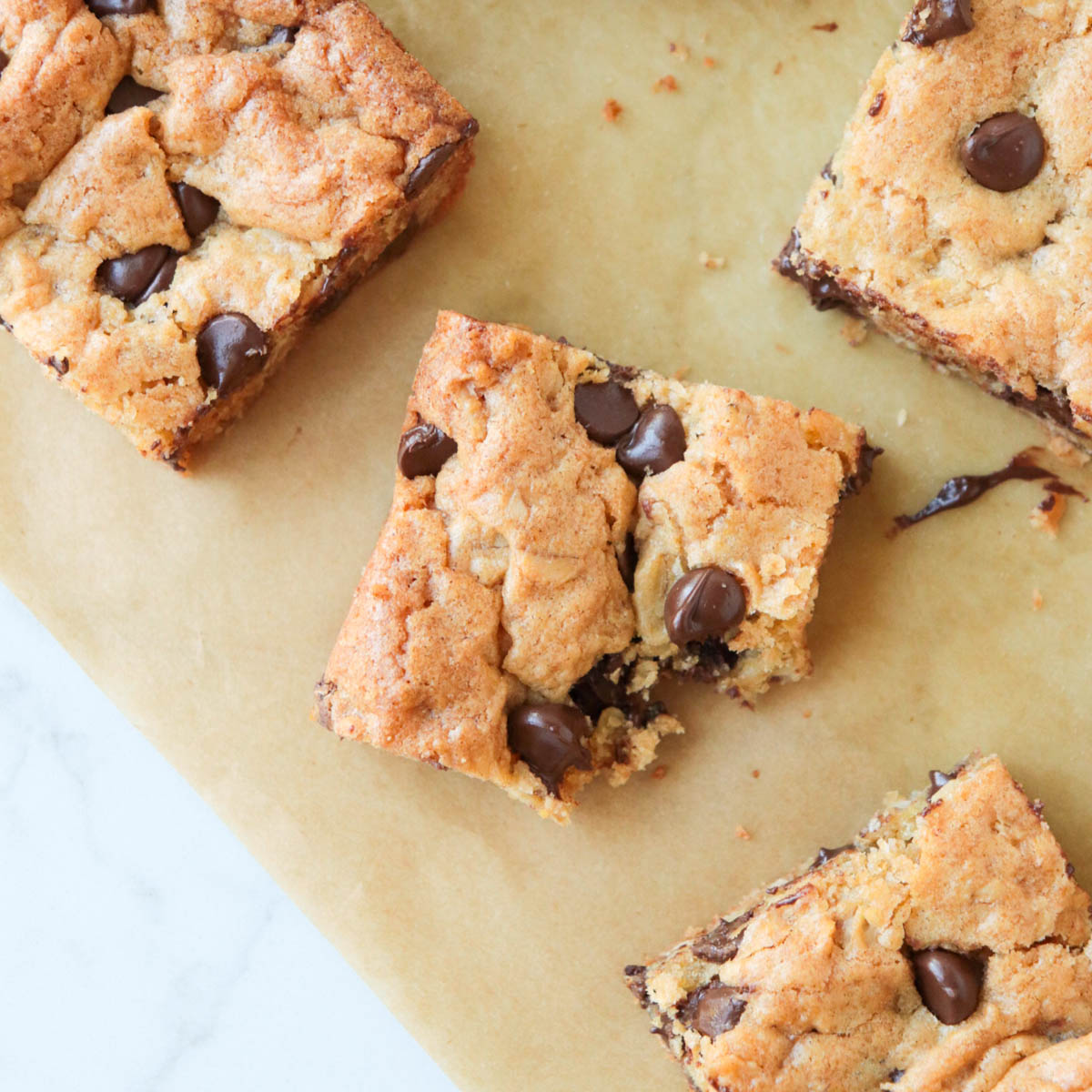 Chocolate Chip Oatmeal Cookie Bars