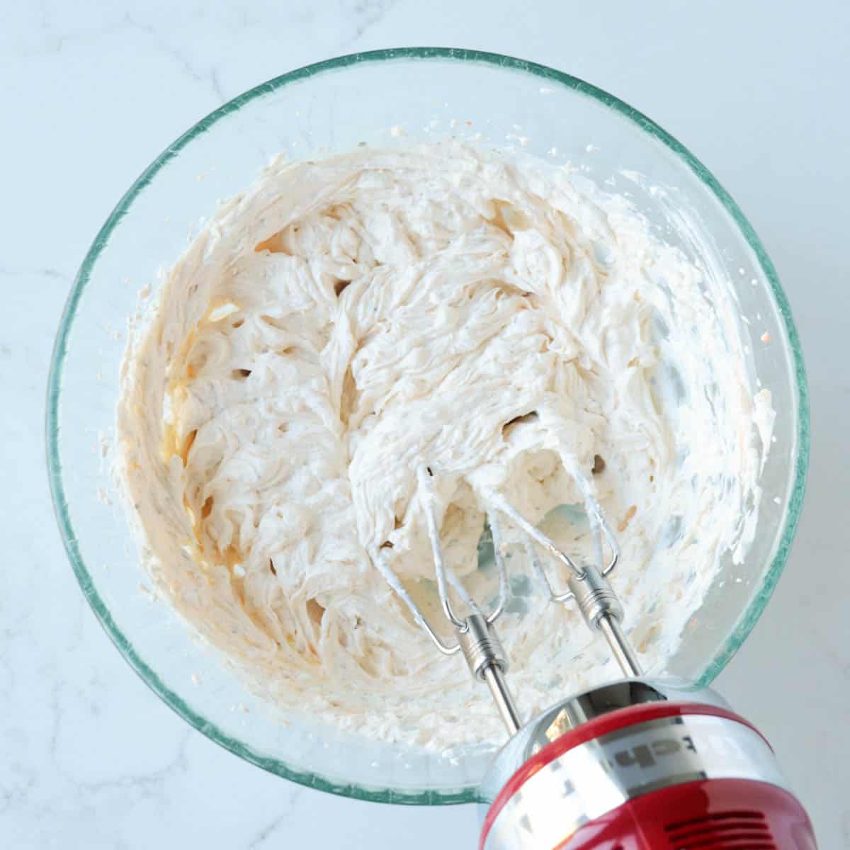 Creamy Garlic Artichoke Dip