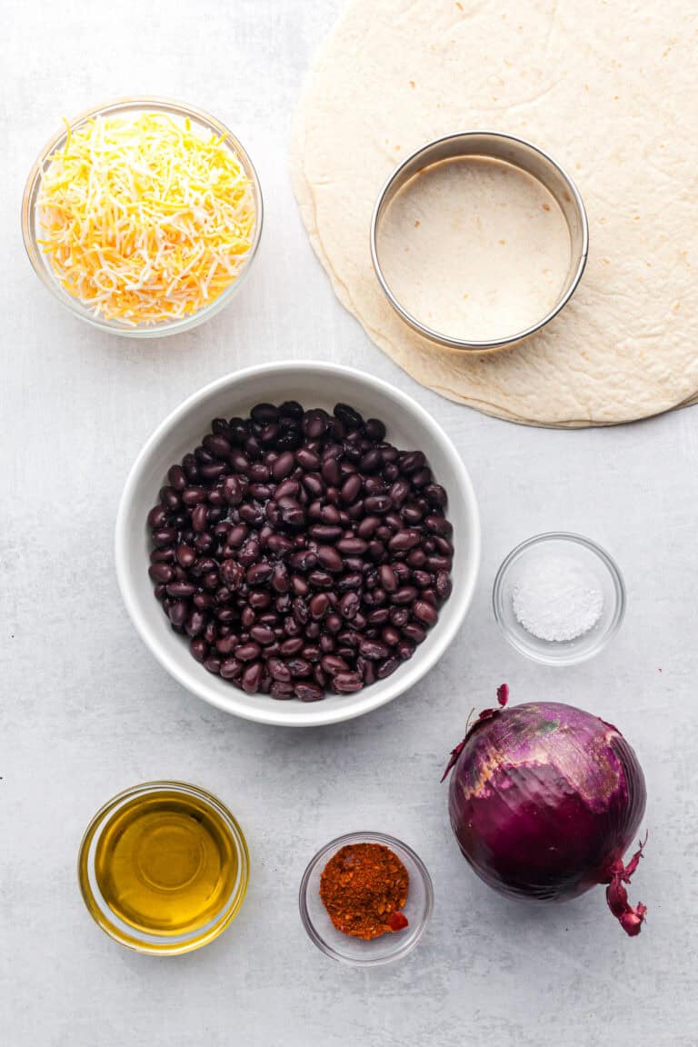 Taco Bites: Cheesy Bean Appetizer
