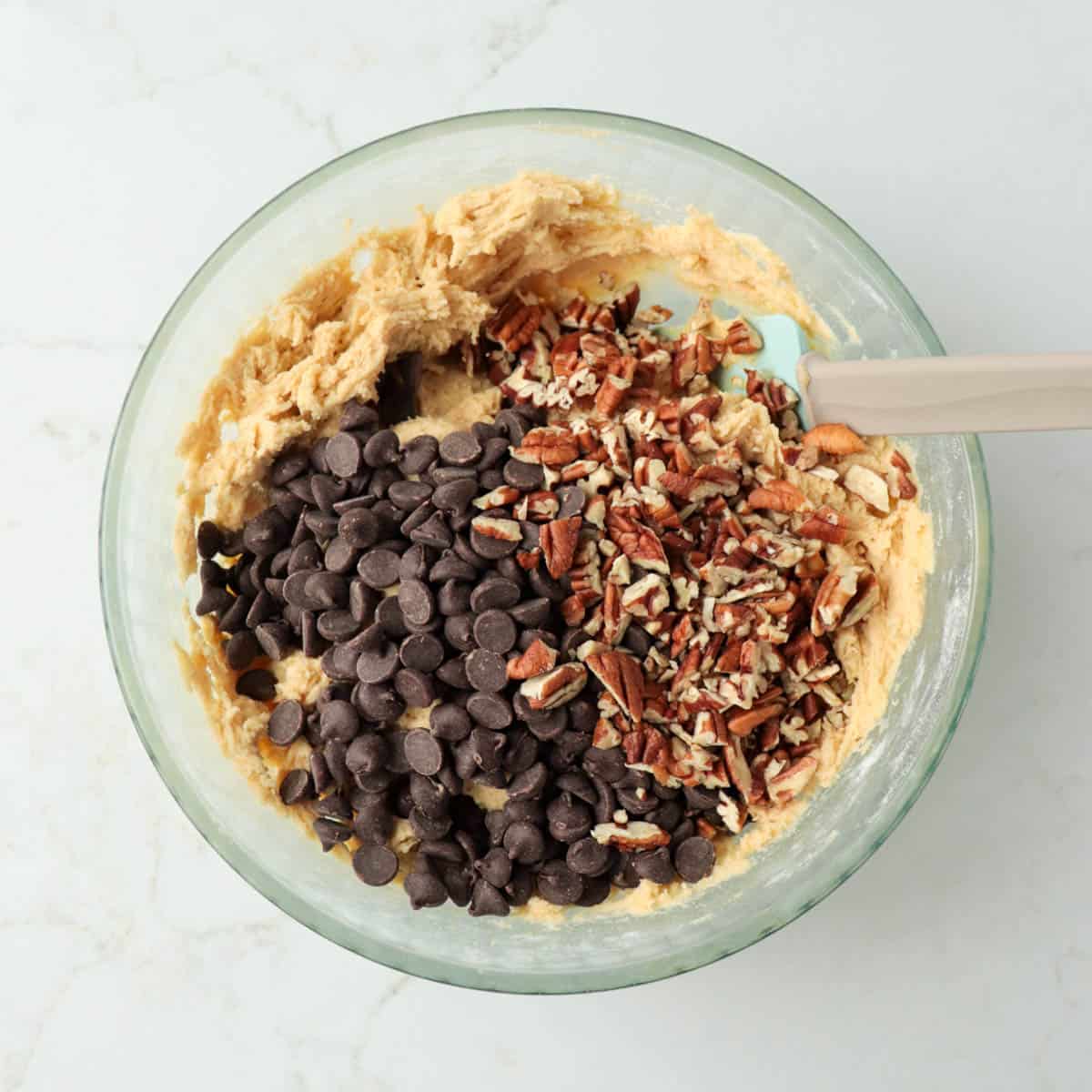 Soft Chocolate Chip Cookies