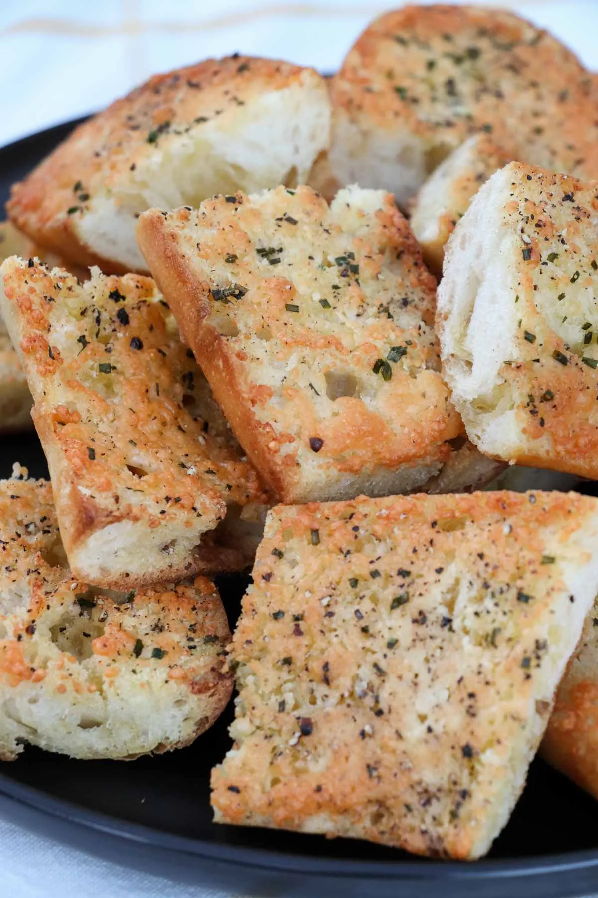 Easy Parmesan Cheese Bread with Chives and Black Pepper