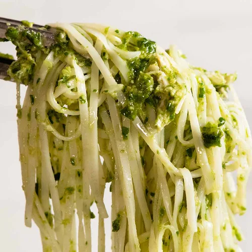 Green Ginger Rice Noodles
