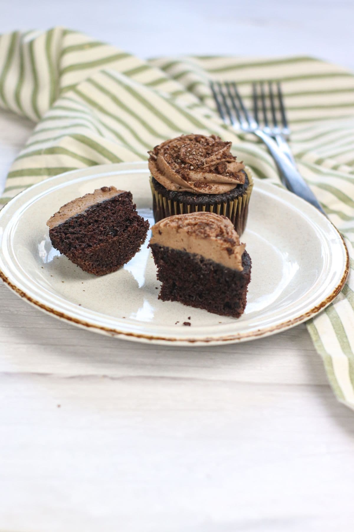 Cocoa Pebbles Cupcakes