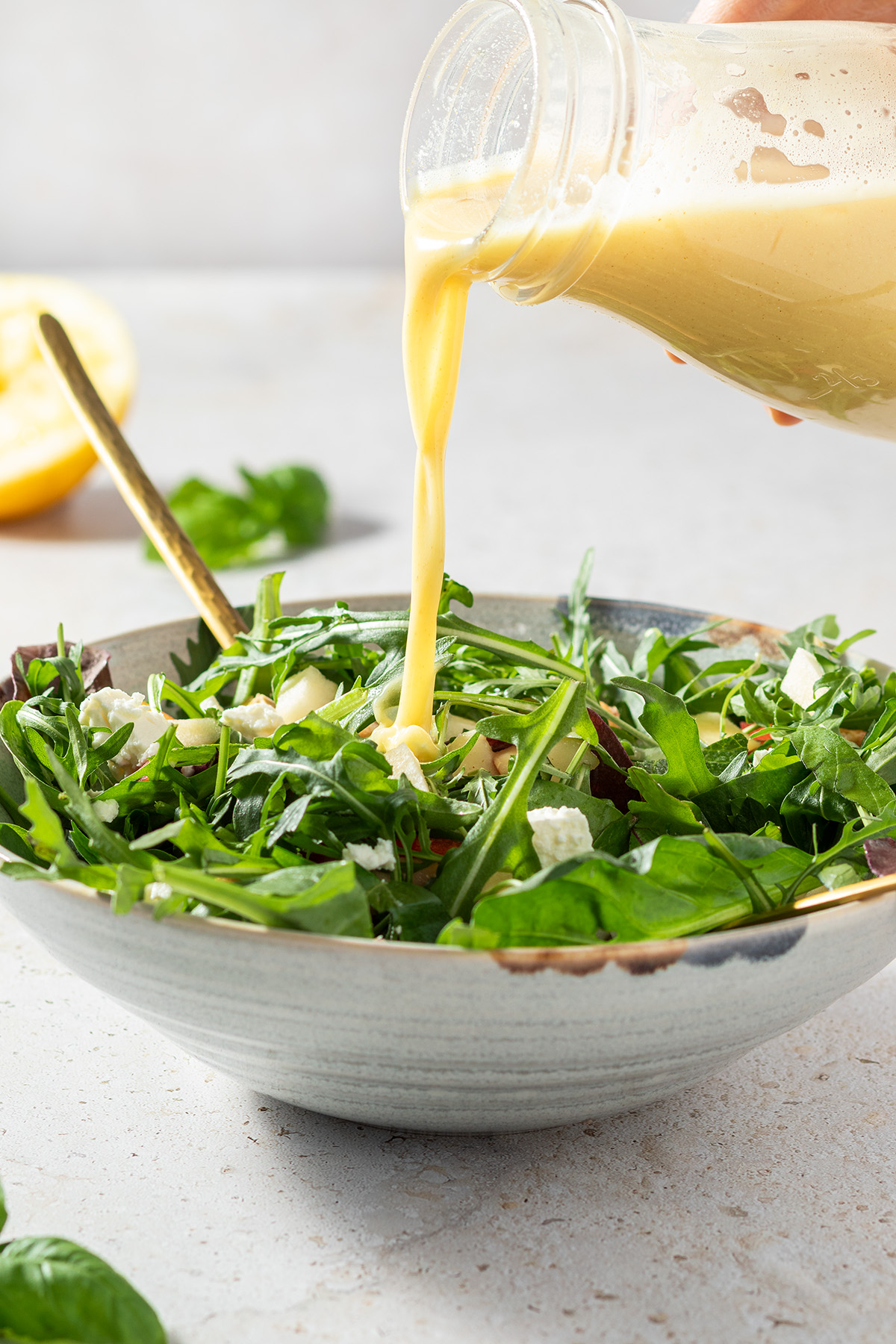 Low-Calorie Salad Dressing