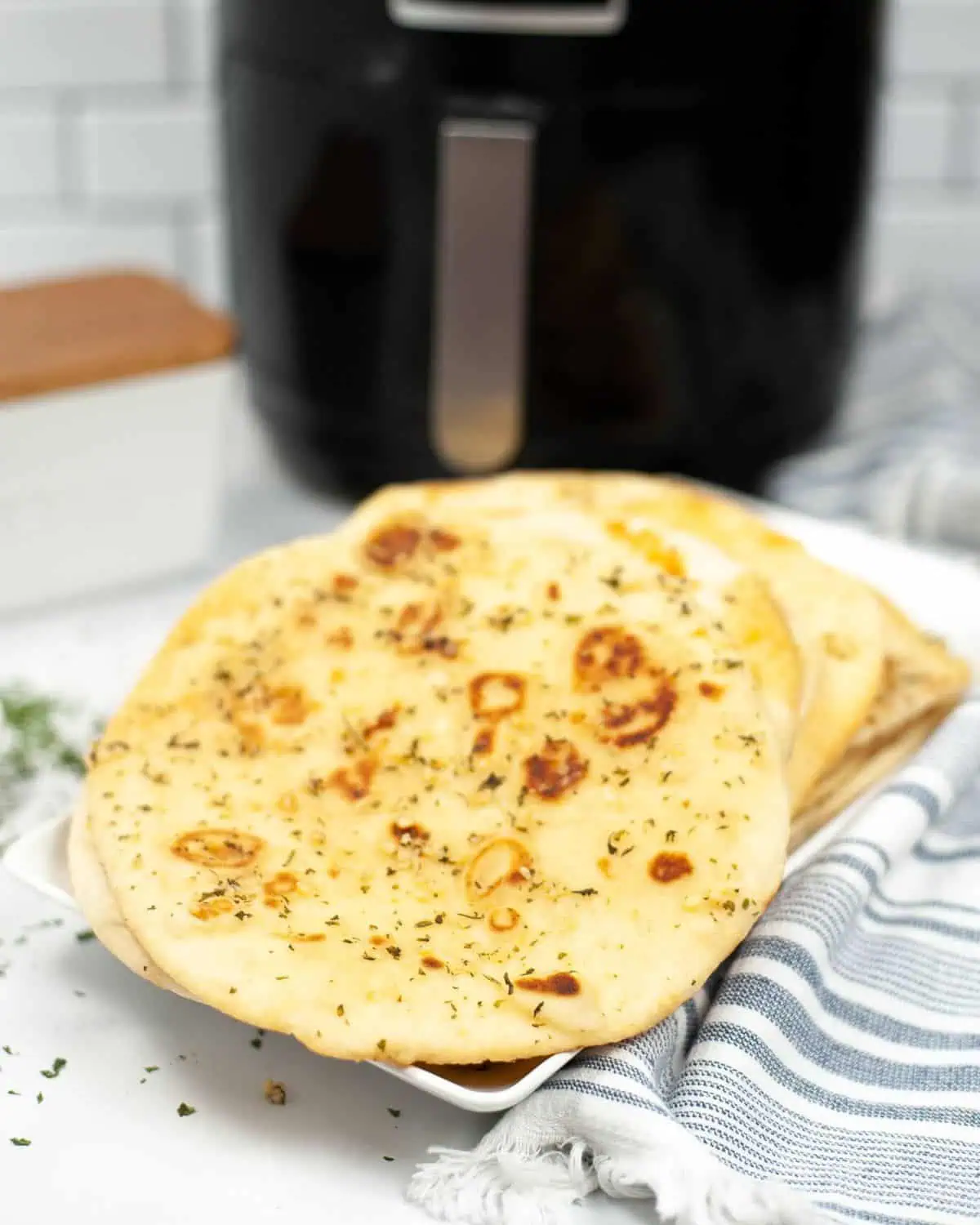 Air Fryer Garlic Naan Bread