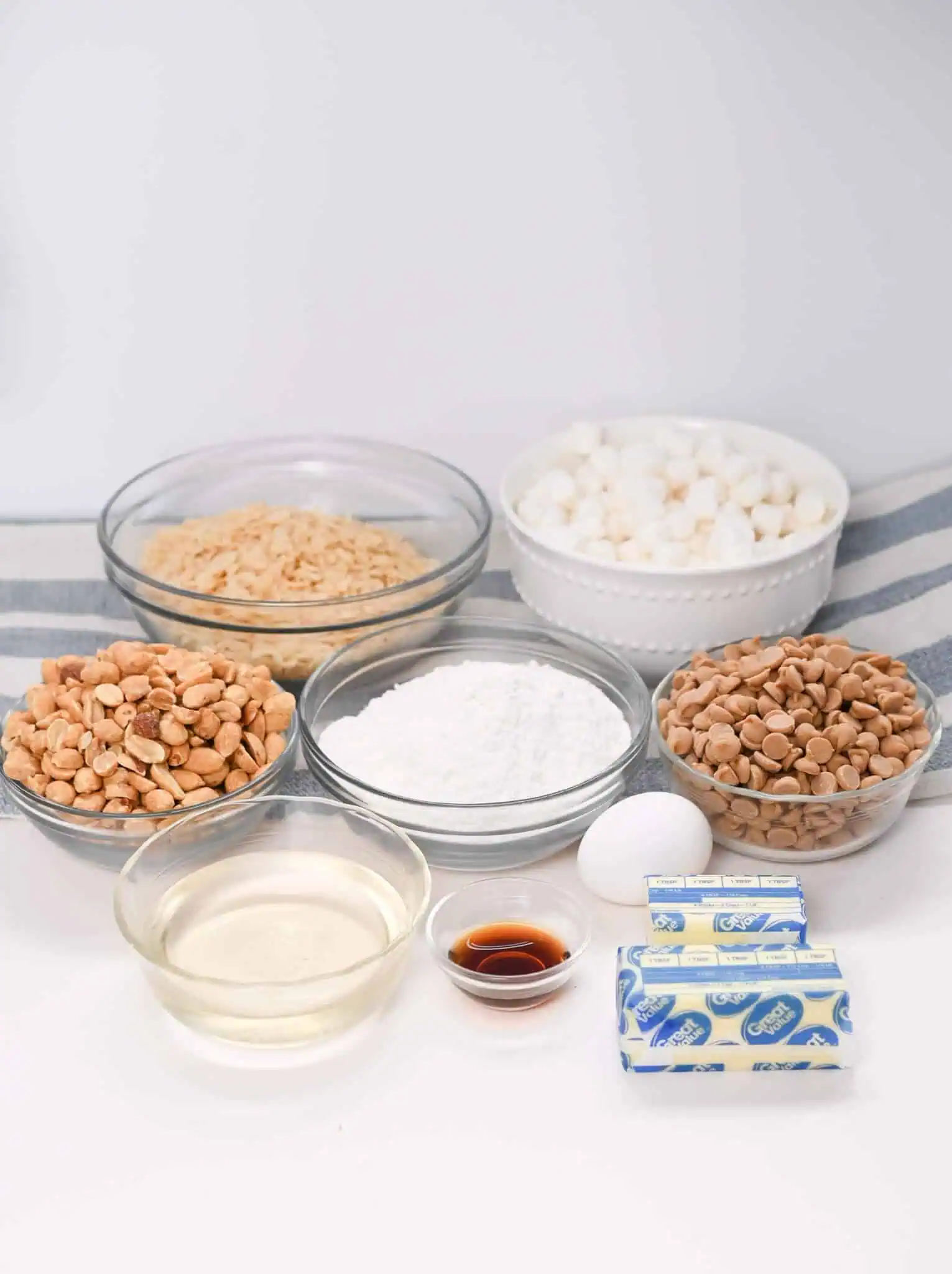 Crunchy Peanut Butter Bars