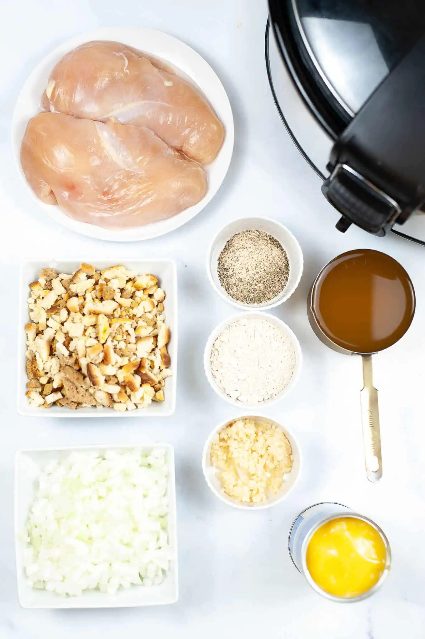 Slow Cooker Chicken and Stuffing Casserole