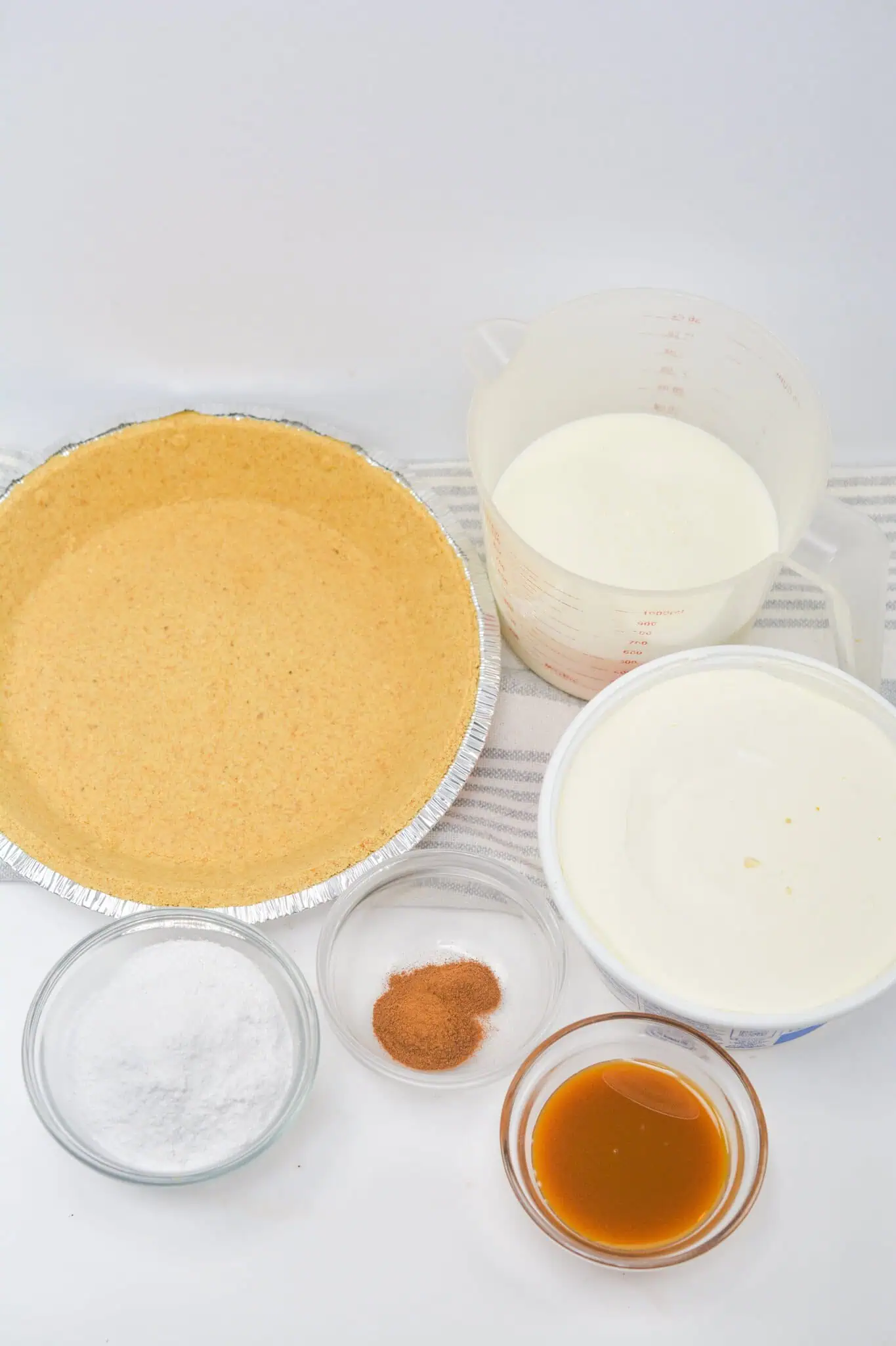 No Bake Butterscotch Cinnamon Pie