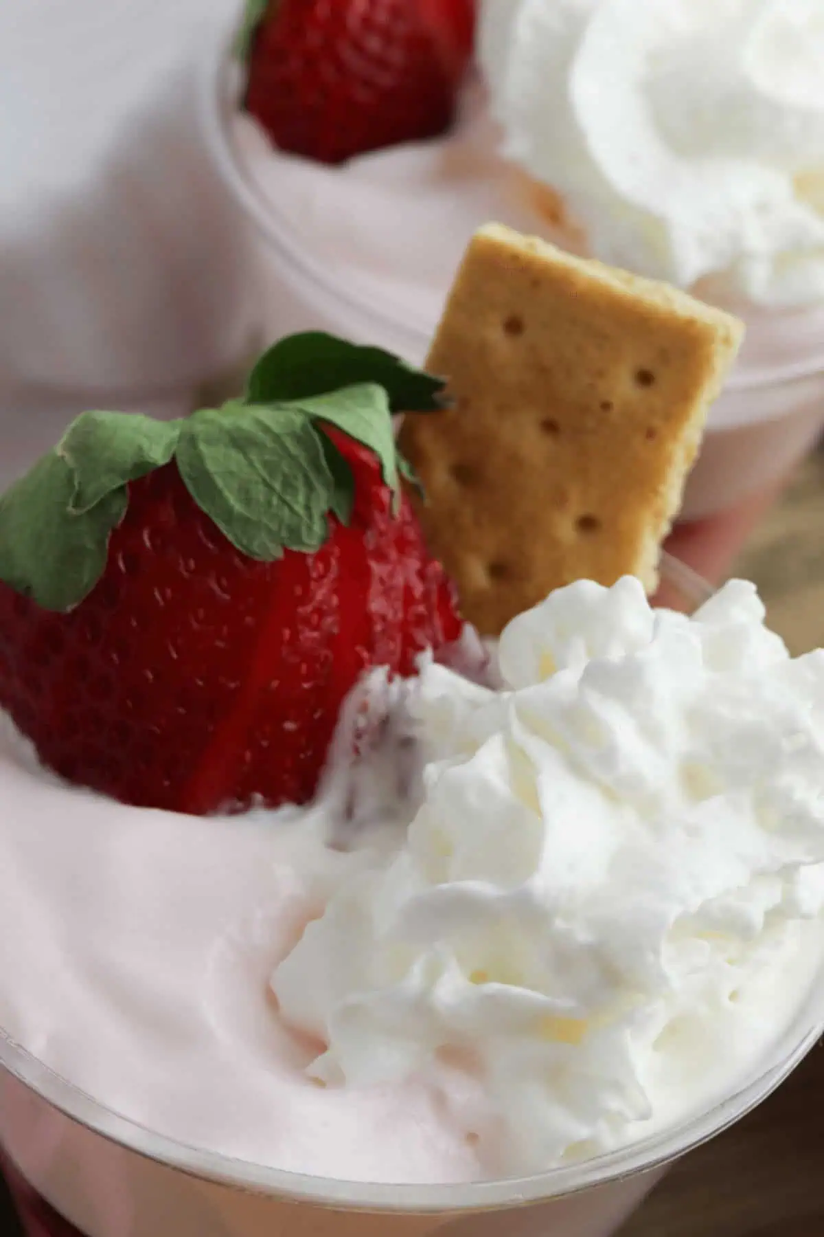 Strawberry Pudding Parfaits