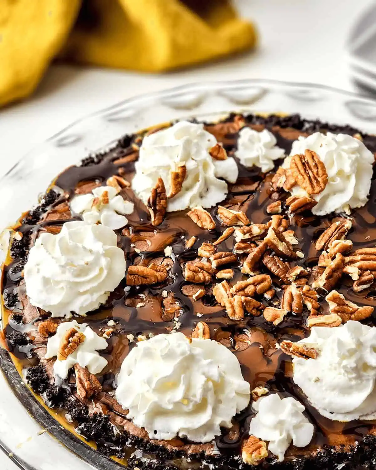 Turtle Brownie Pie