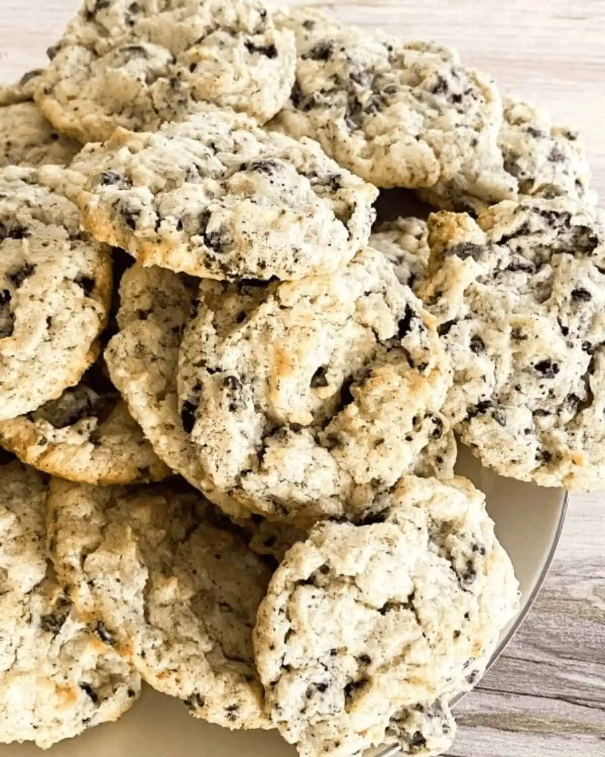 Oreo Cheesecake Cookies