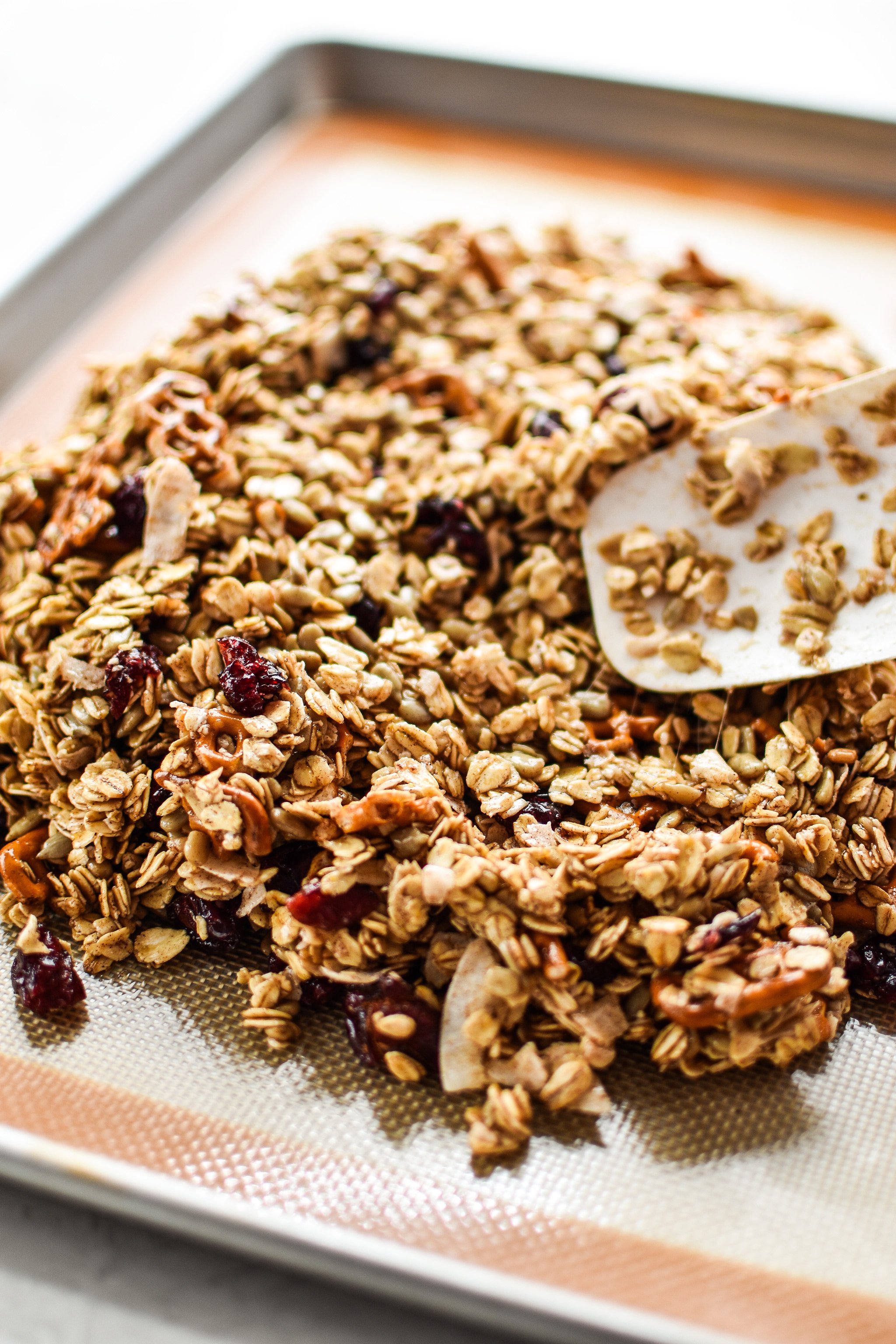 Super Clumpy Nut-Free Snack Mix Granola