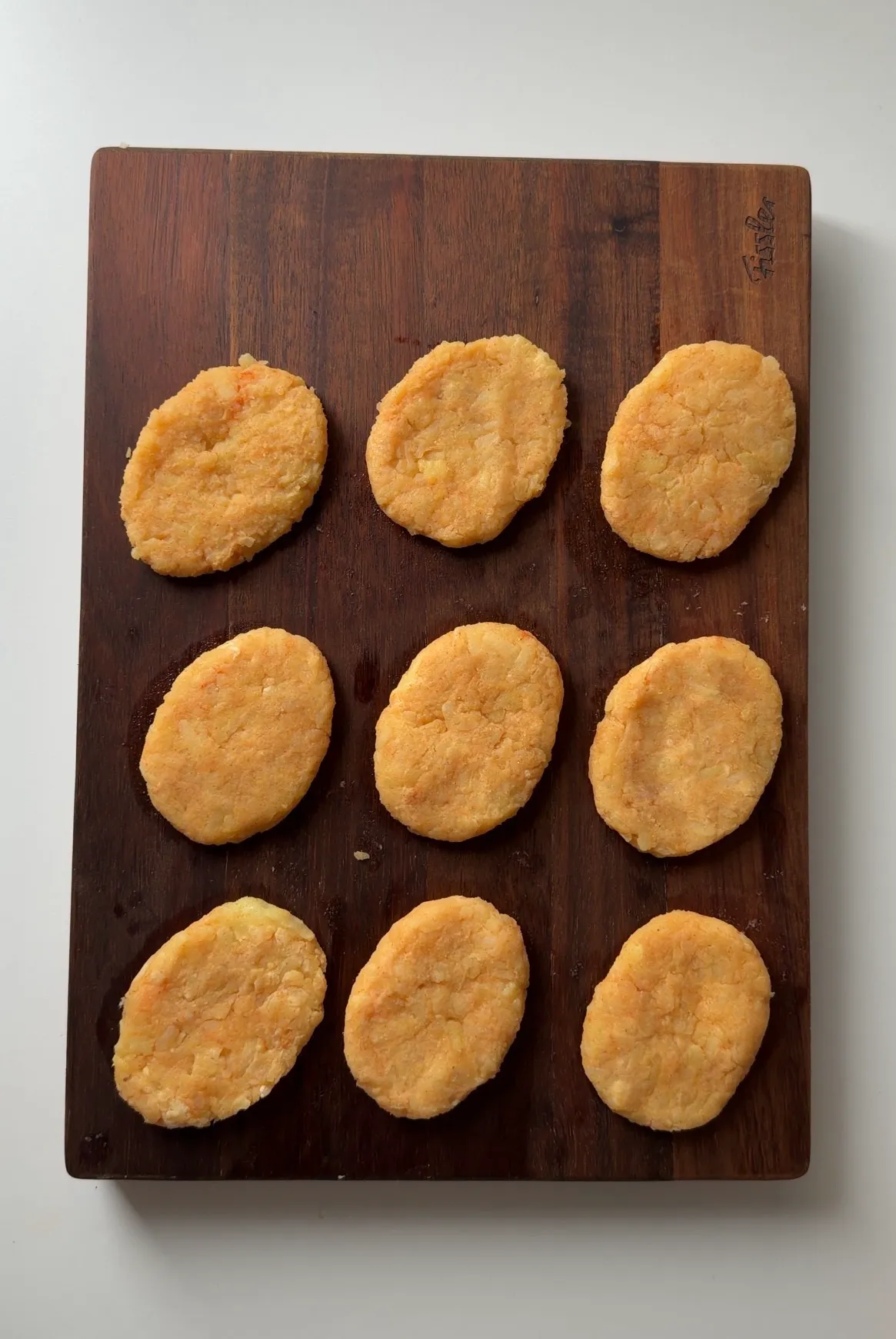 Classic Hashbrowns with Homemade Ranch Sauce