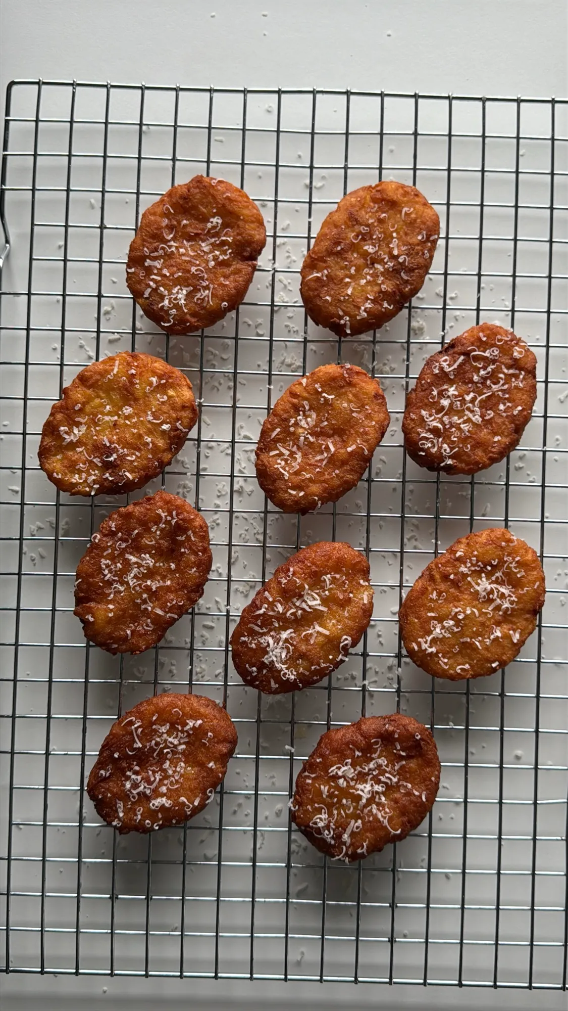 Crispy Garlic Parmesan Hash Browns