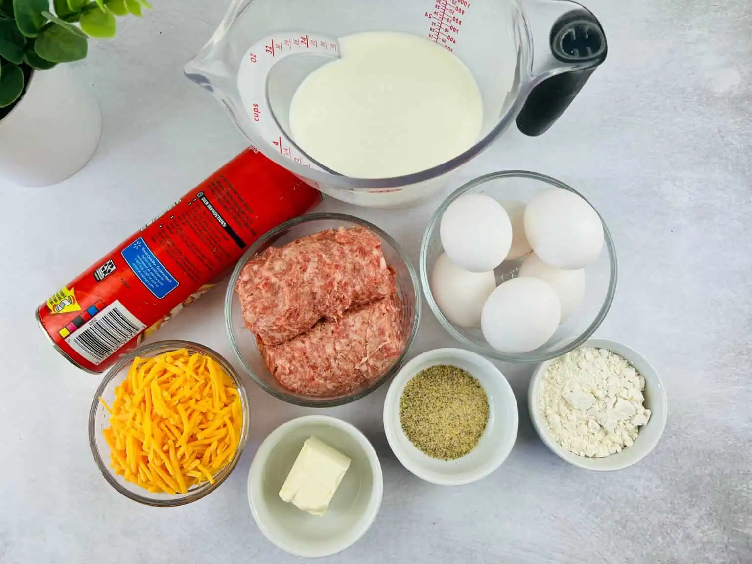 School Breakfast Pizza (with Sausage Gravy)