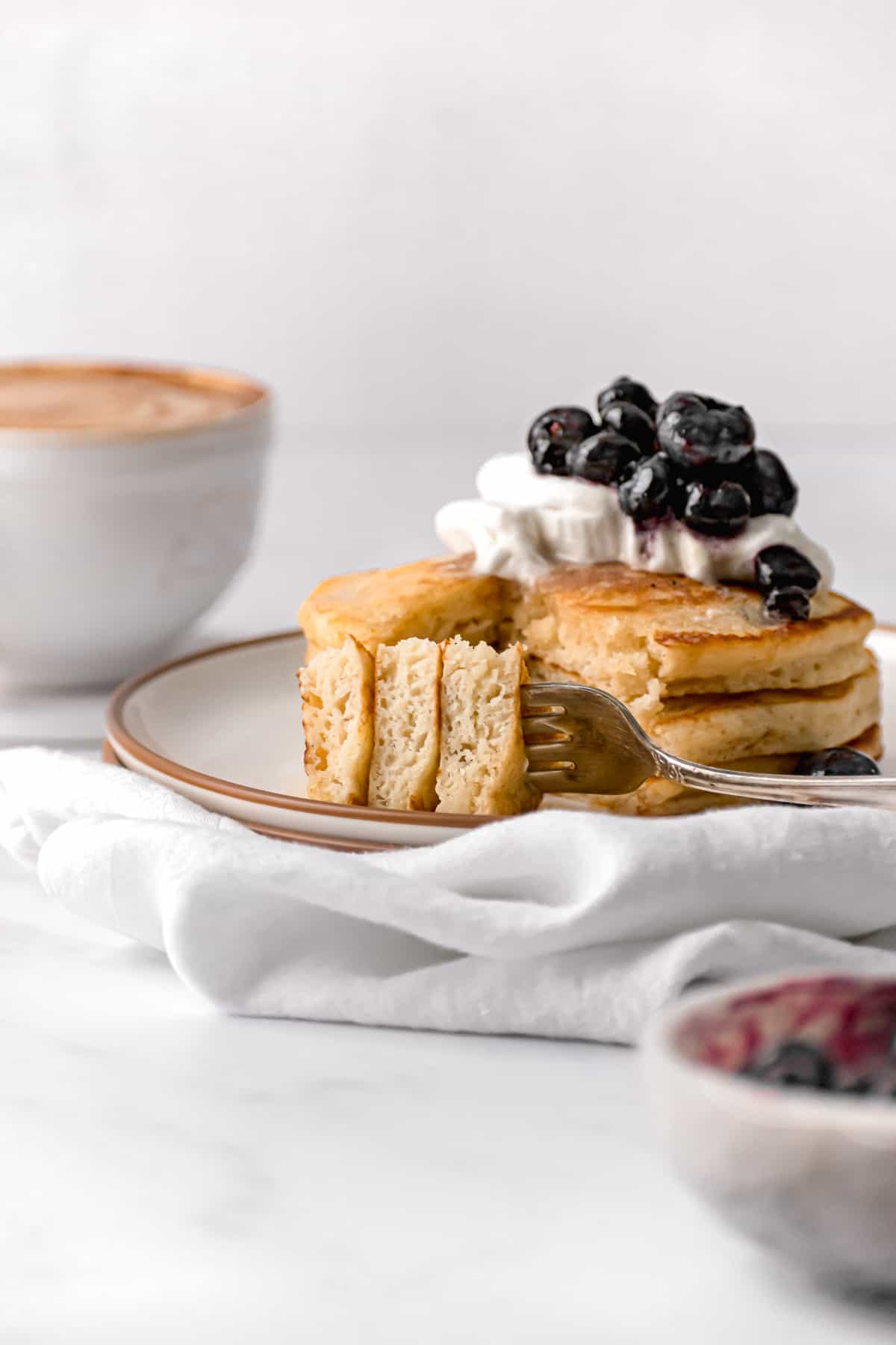 Ultra Fluffy Buttermilk Pancakes