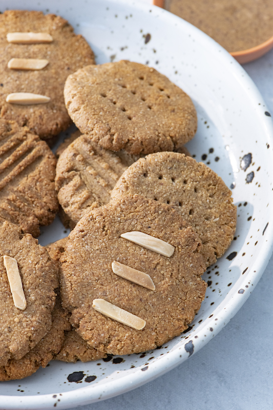 Vegan Almond Cookies
