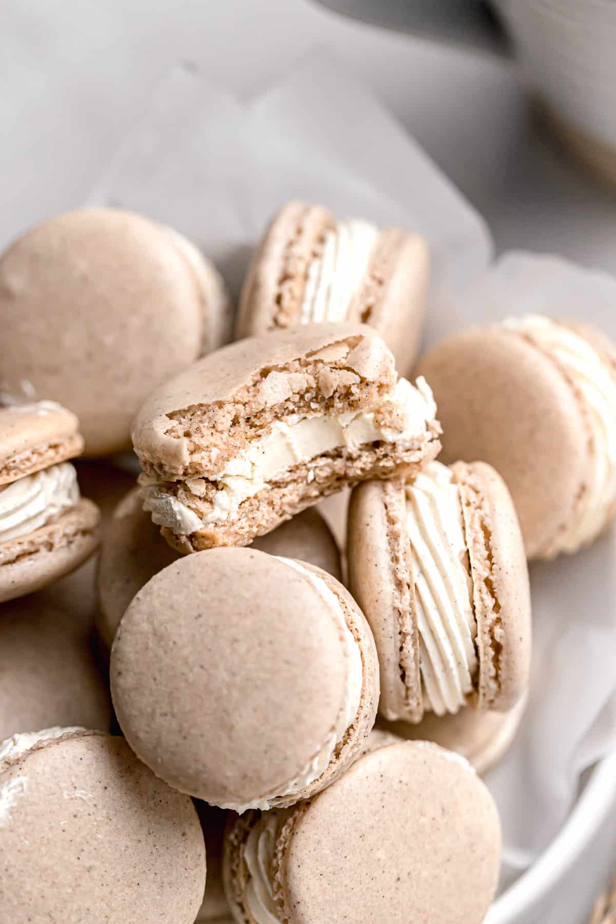 Chai Macarons